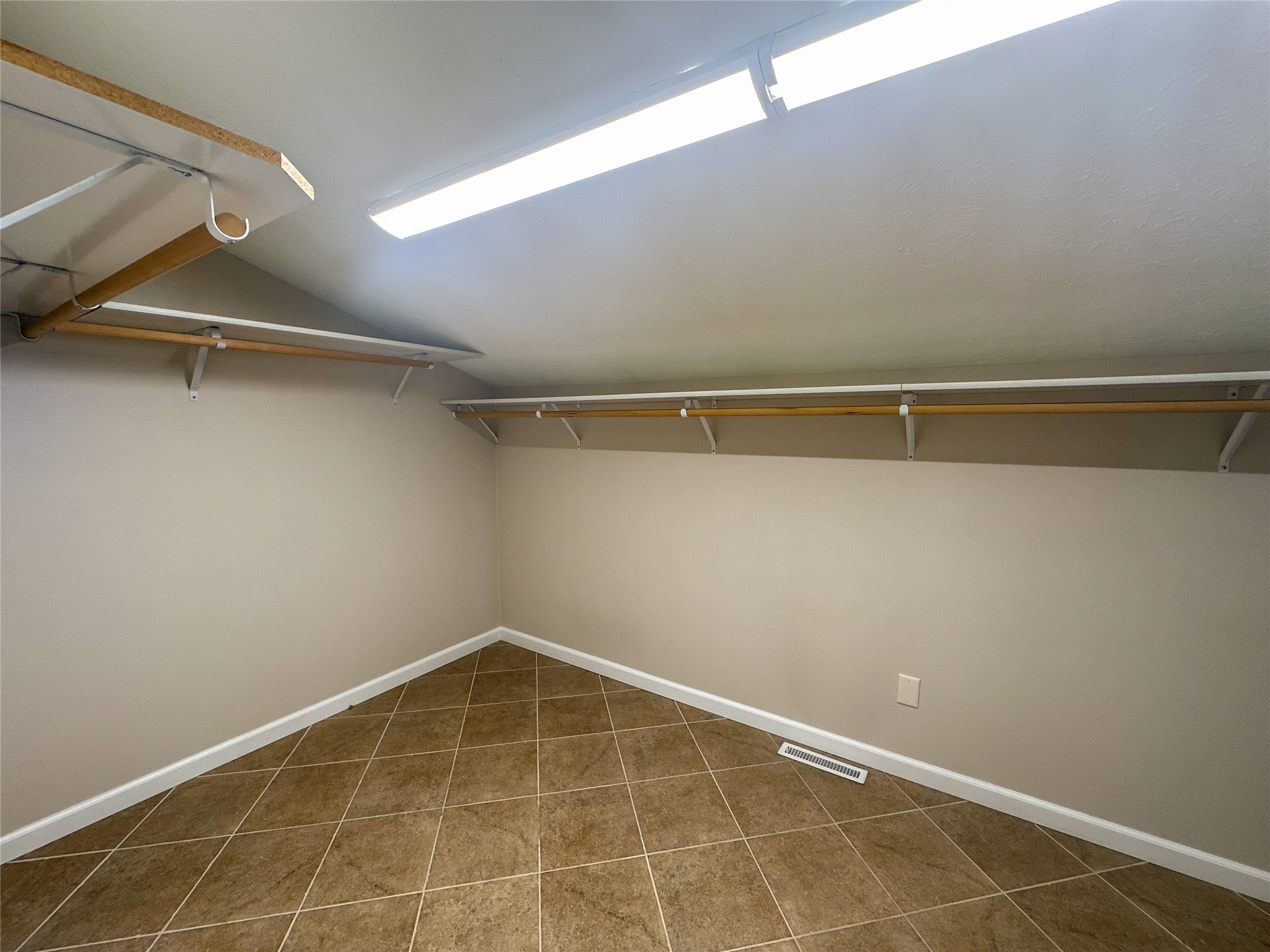 4500 Deal Lane Property Photo 19