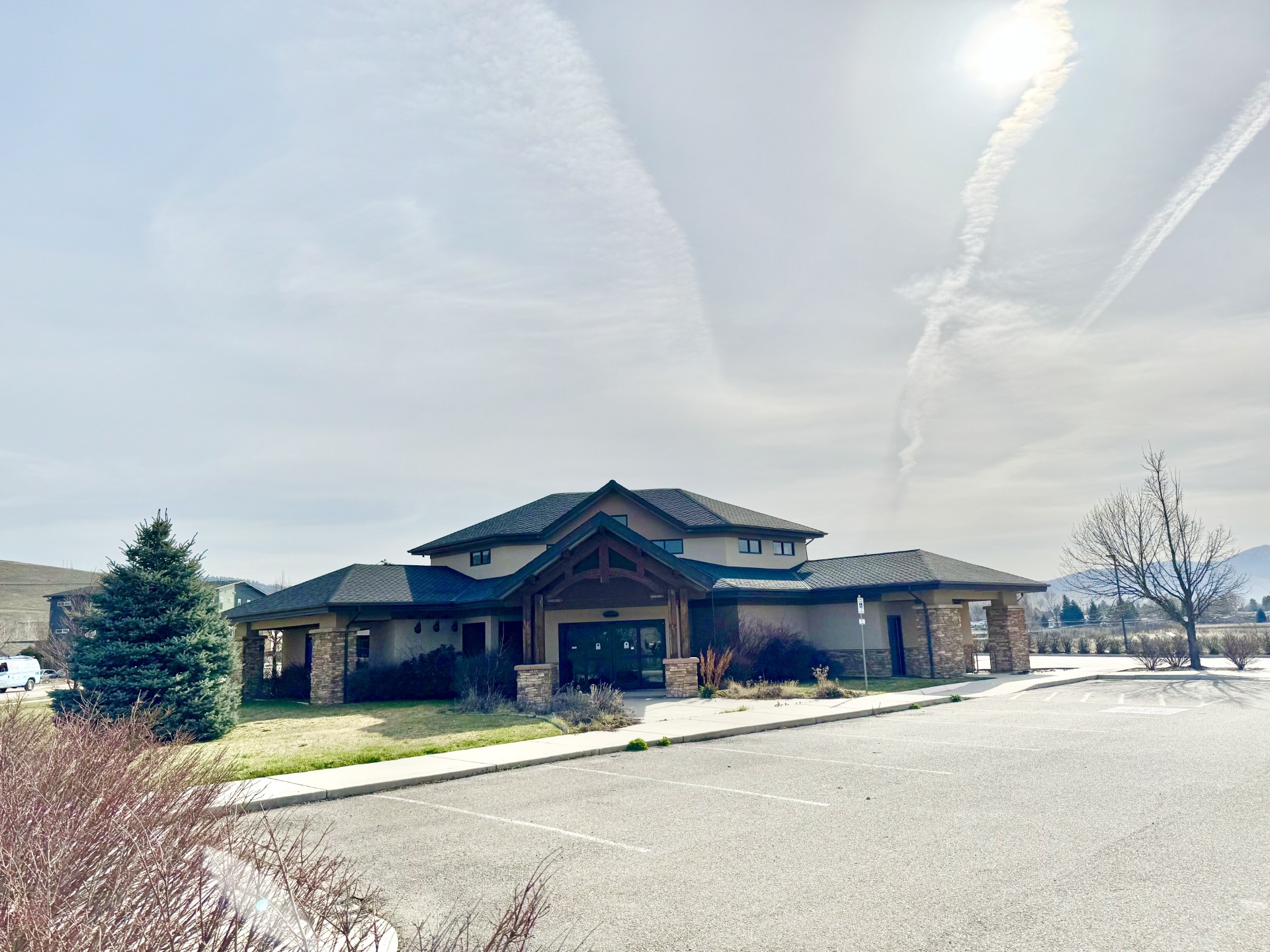 4500 Expressway Property Photo 2