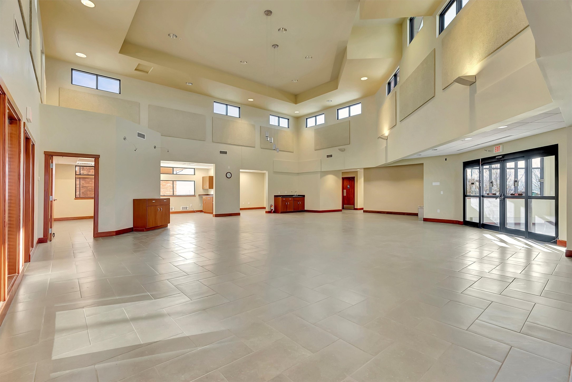 4500 Expressway Property Photo 8