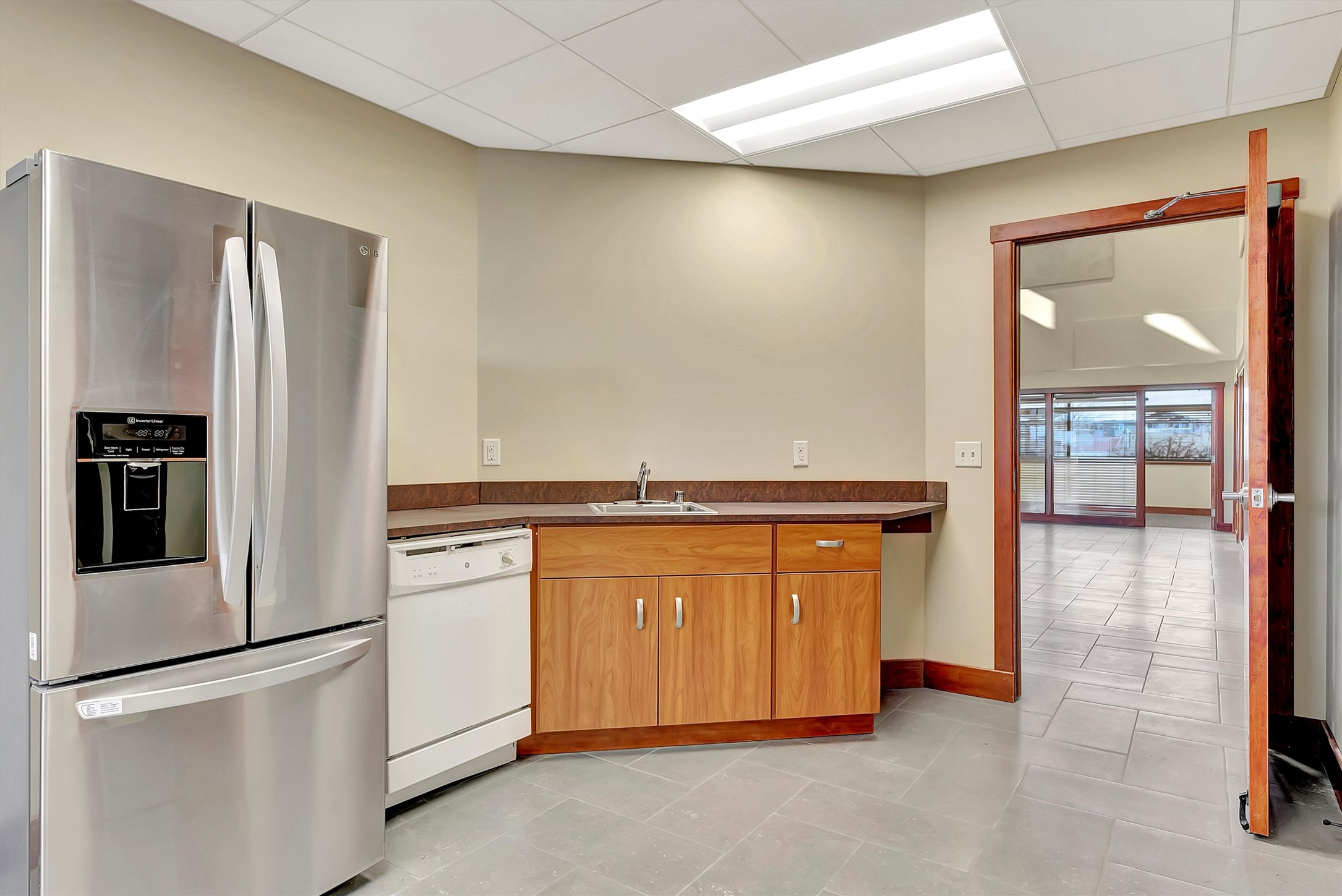 4500 Expressway Property Photo 23