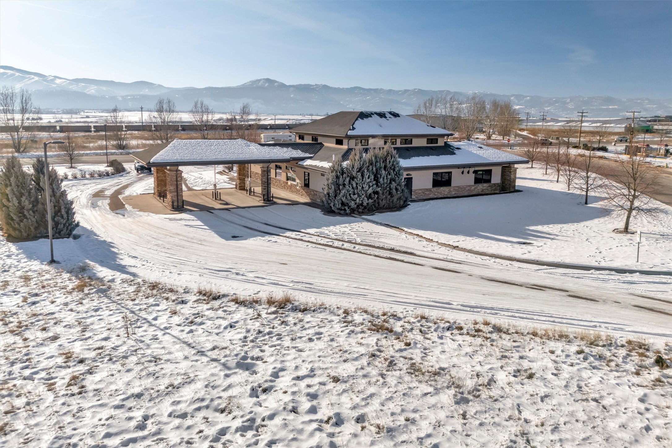 4500 Expressway Property Photo 32
