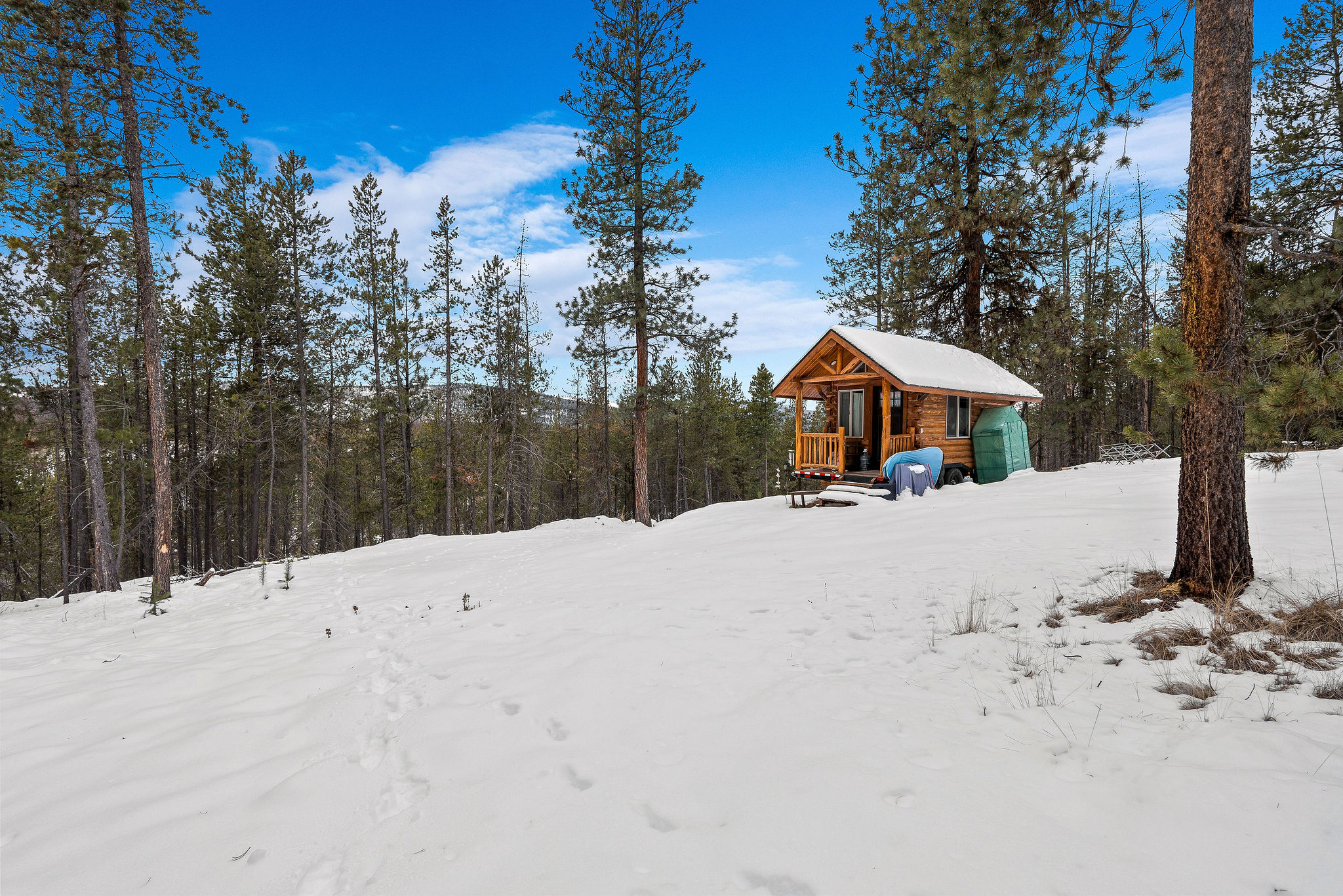 10445 Highway 2 W Property Photo