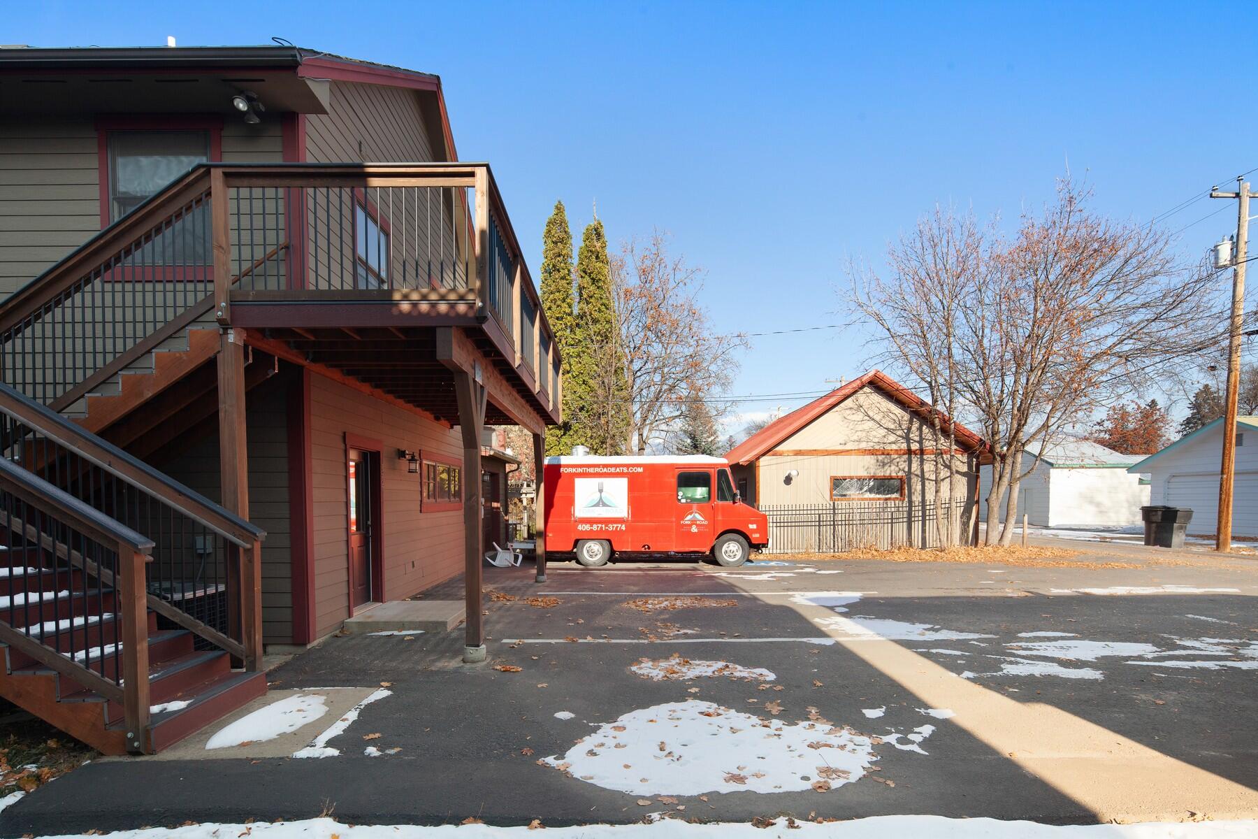 335 Spokane Avenue Property Photo 8