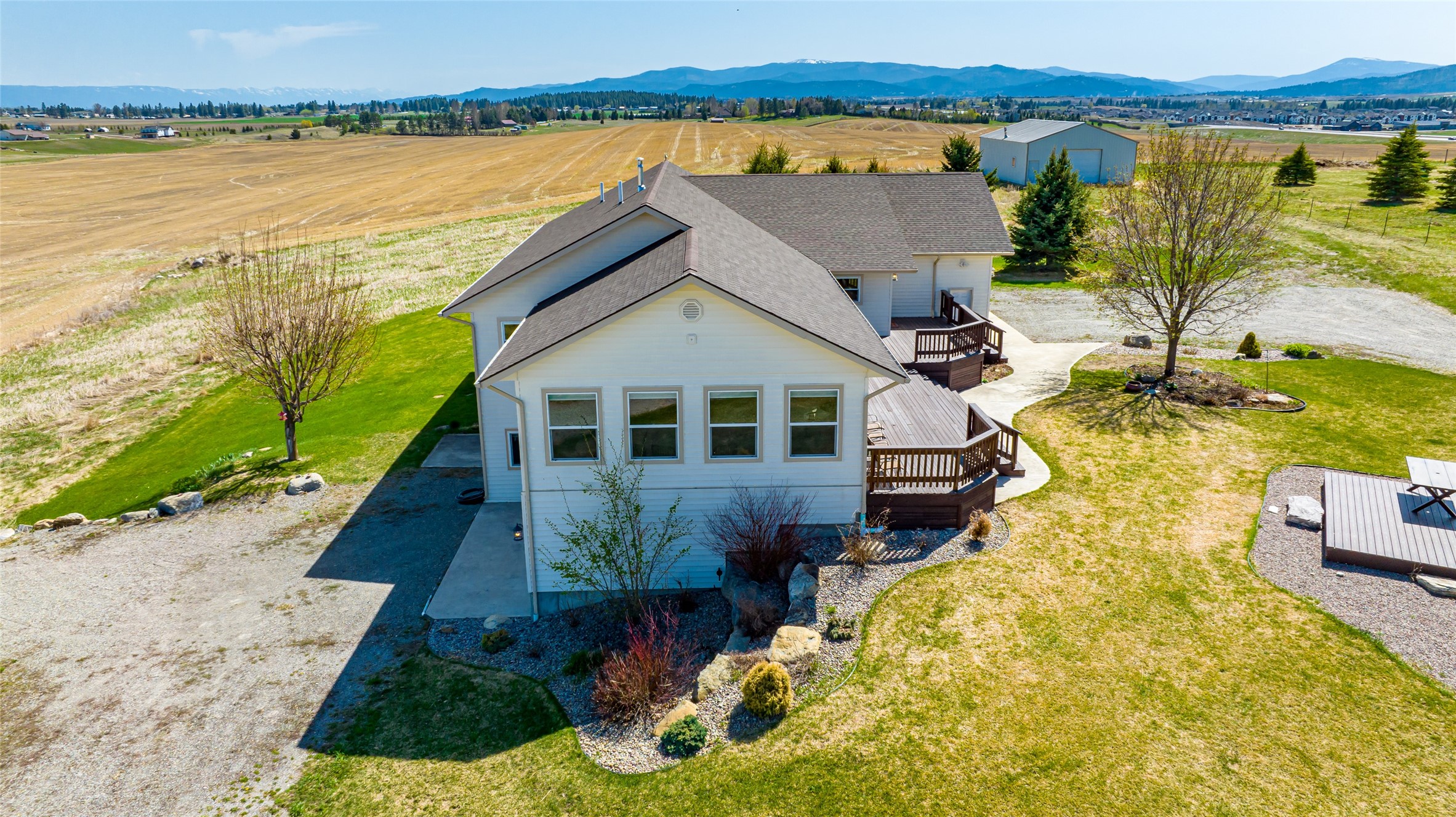 1087 Granite Heights Property Photo 2