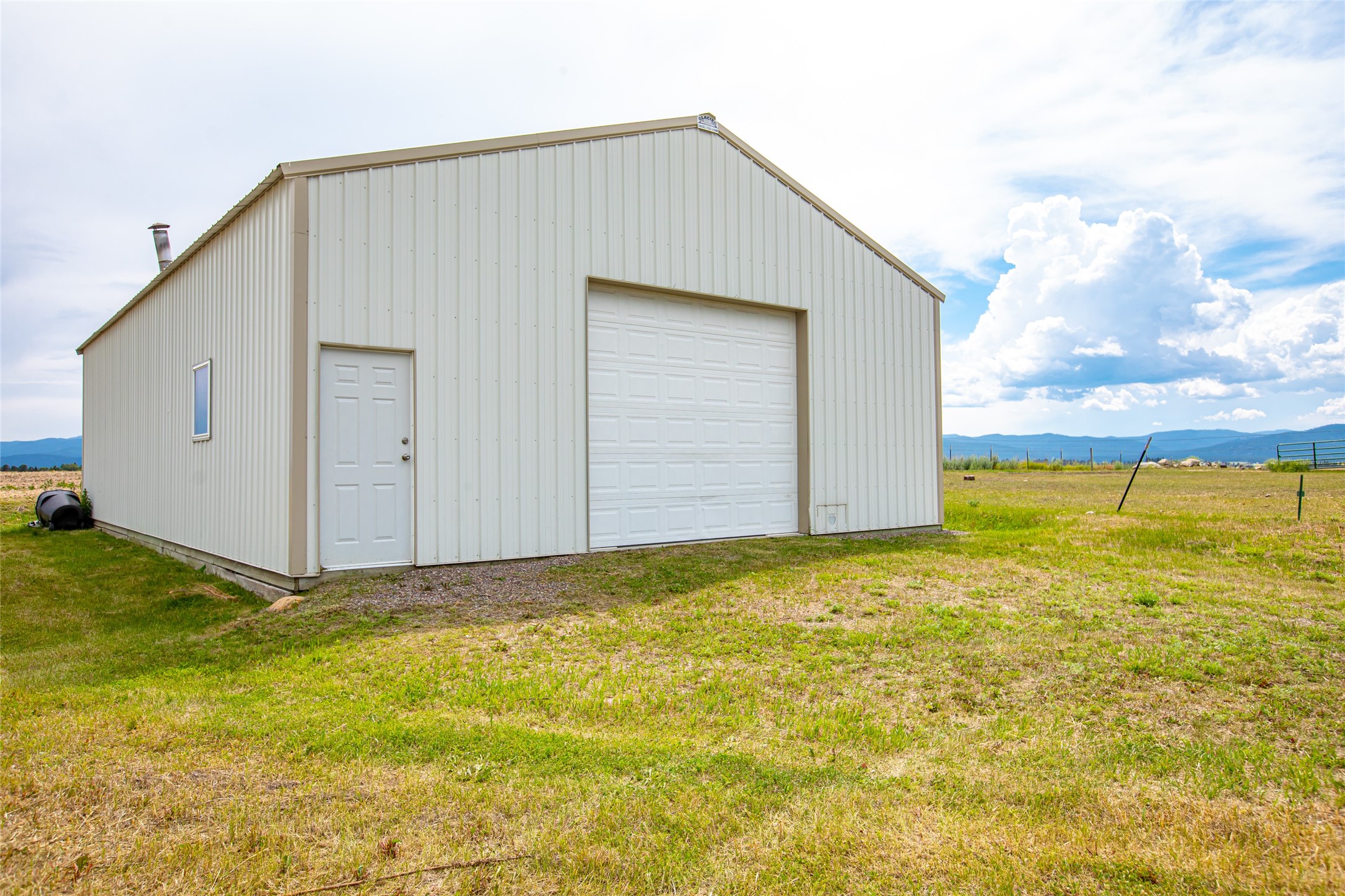 1087 Granite Heights Property Photo 4
