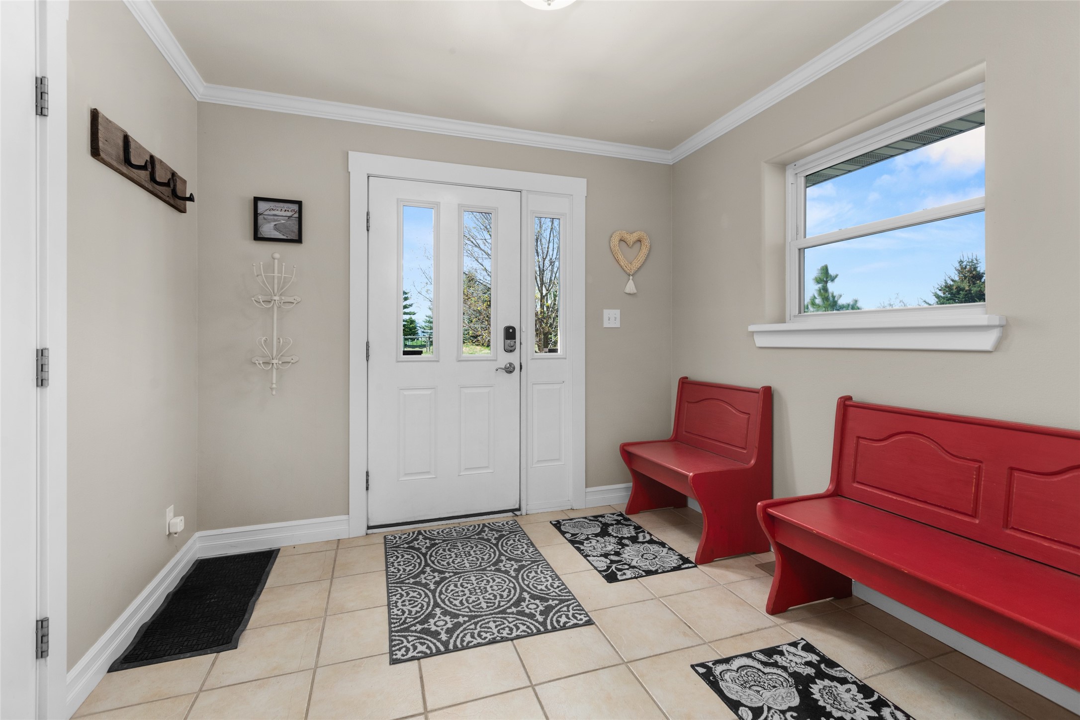 1087 Granite Heights Property Photo 5