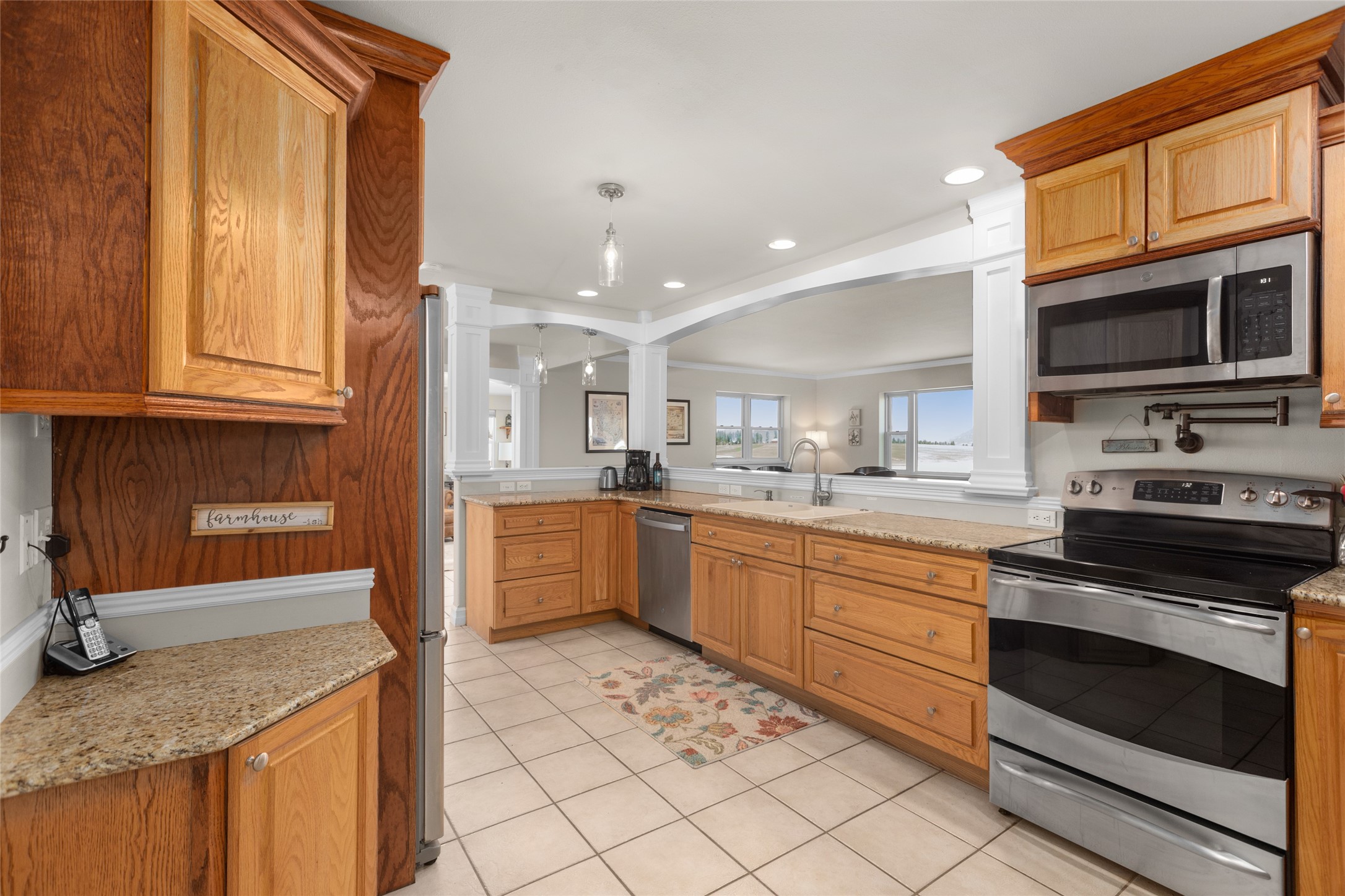1087 Granite Heights Property Photo 7