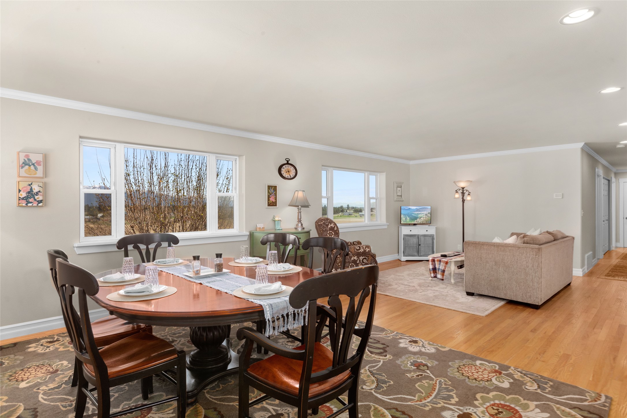 1087 Granite Heights Property Photo 8