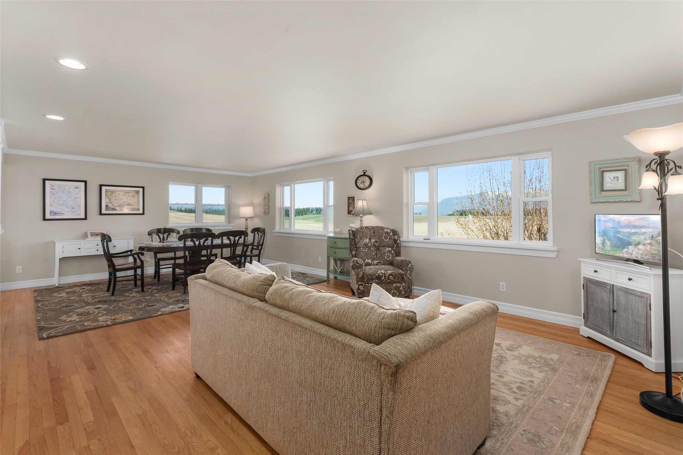 1087 Granite Heights Property Photo 10