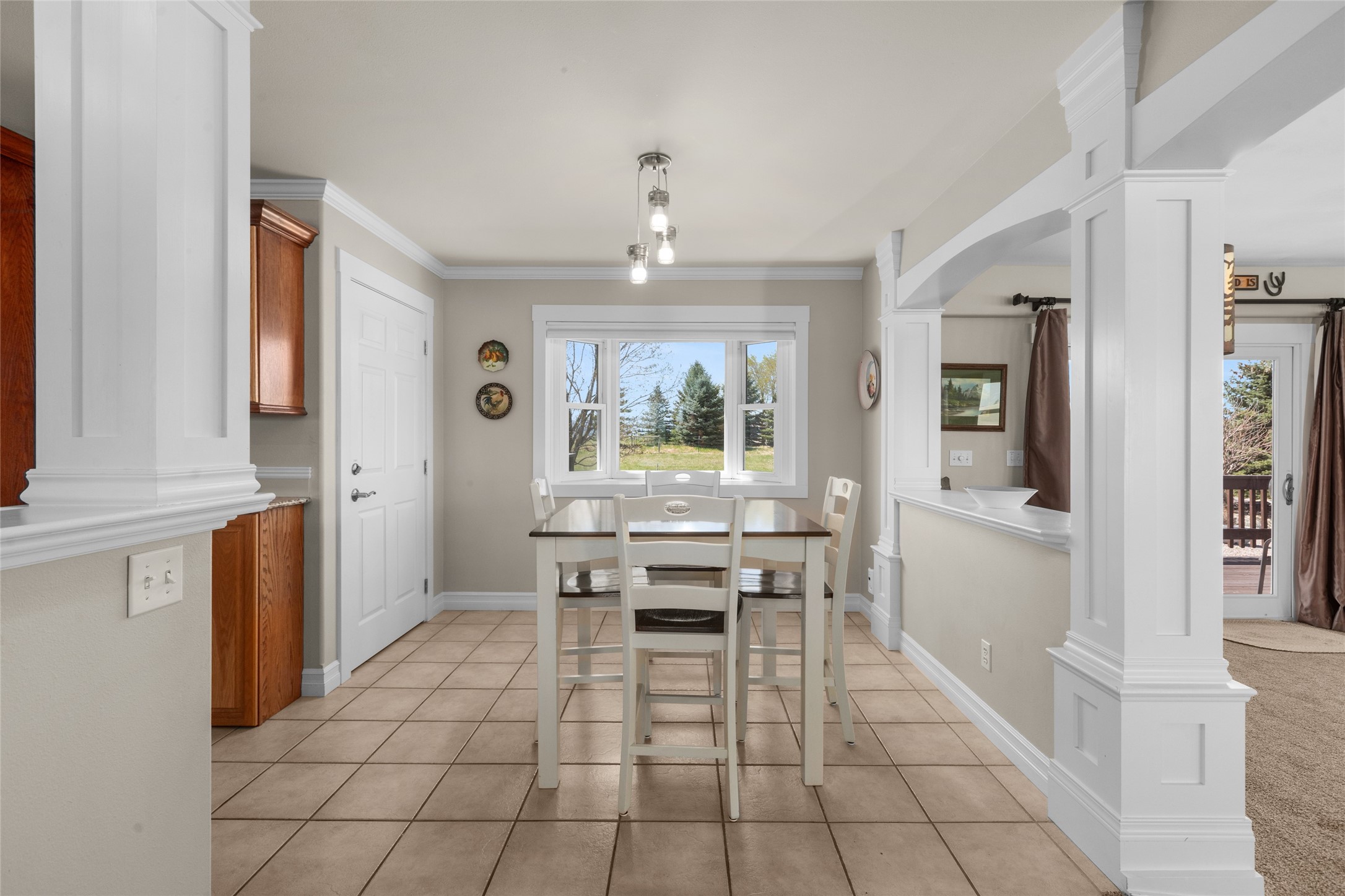 1087 Granite Heights Property Photo 12