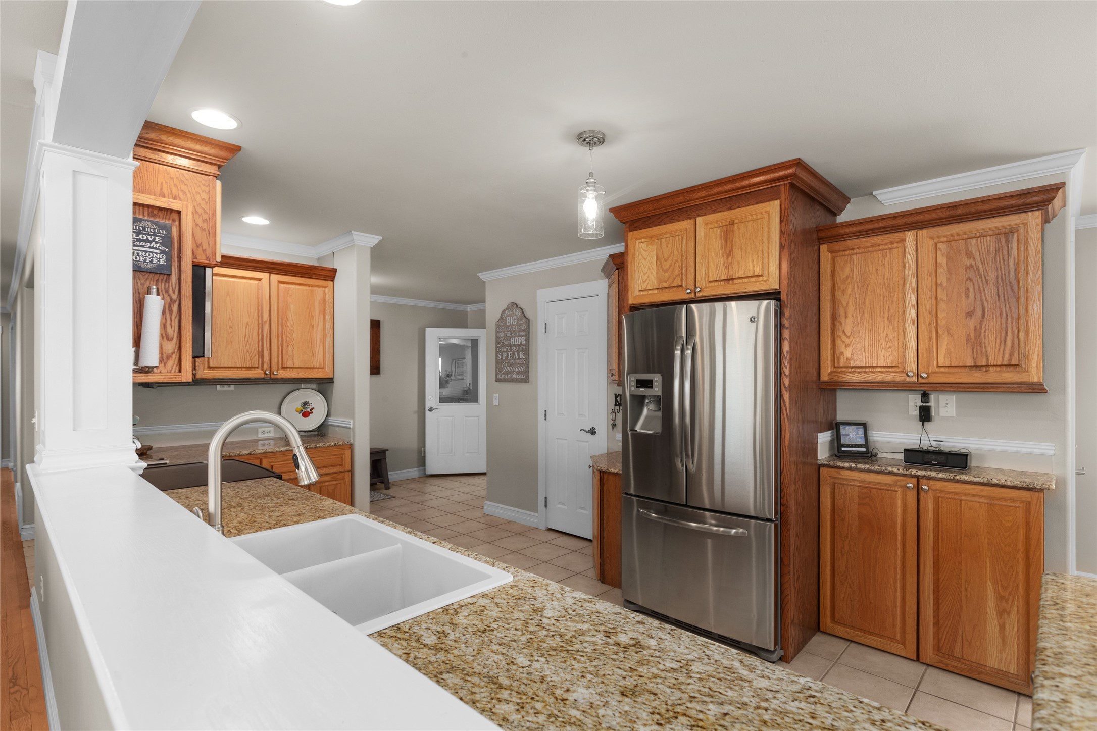 1087 Granite Heights Property Photo 14