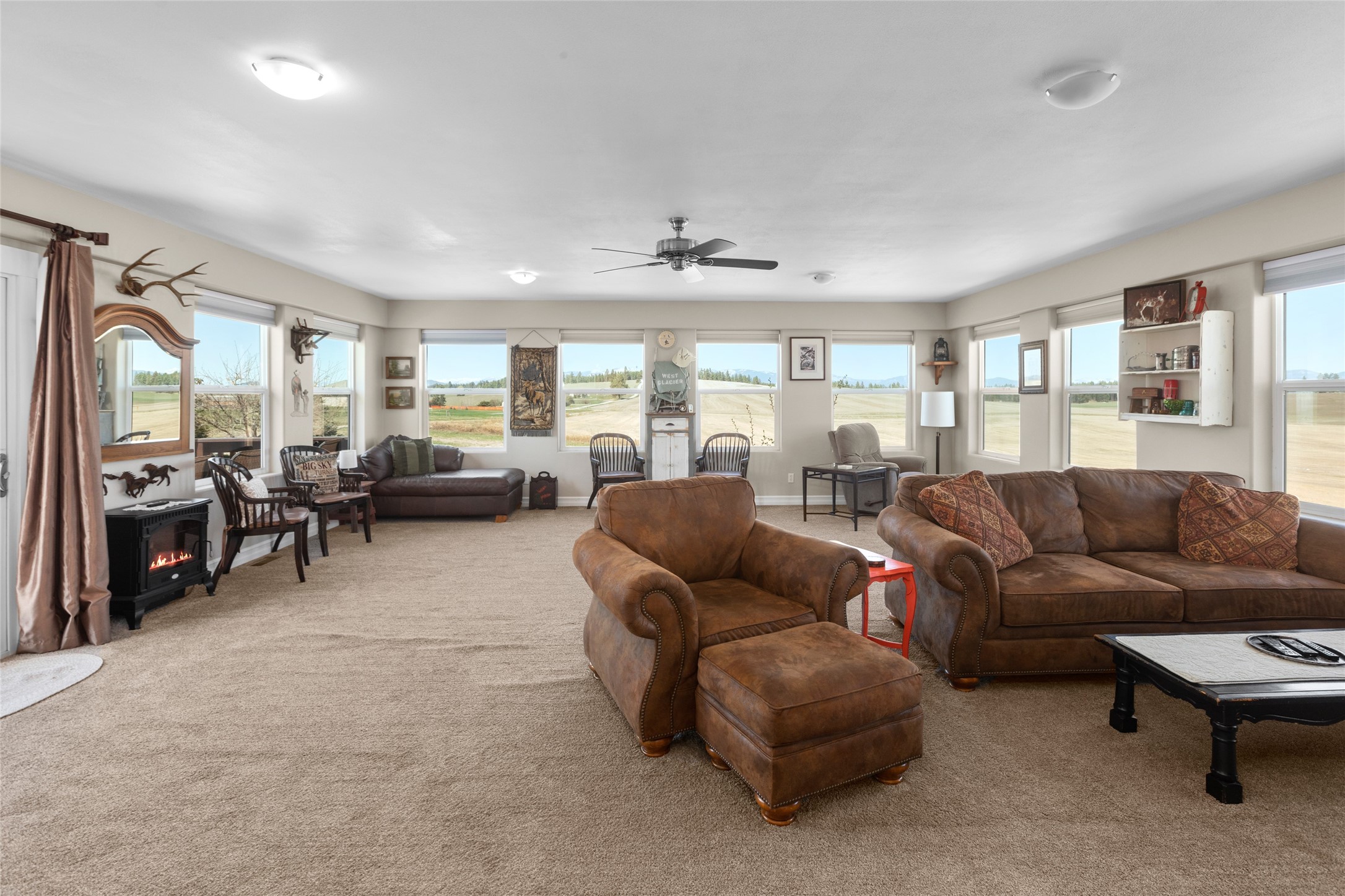 1087 Granite Heights Property Photo 15