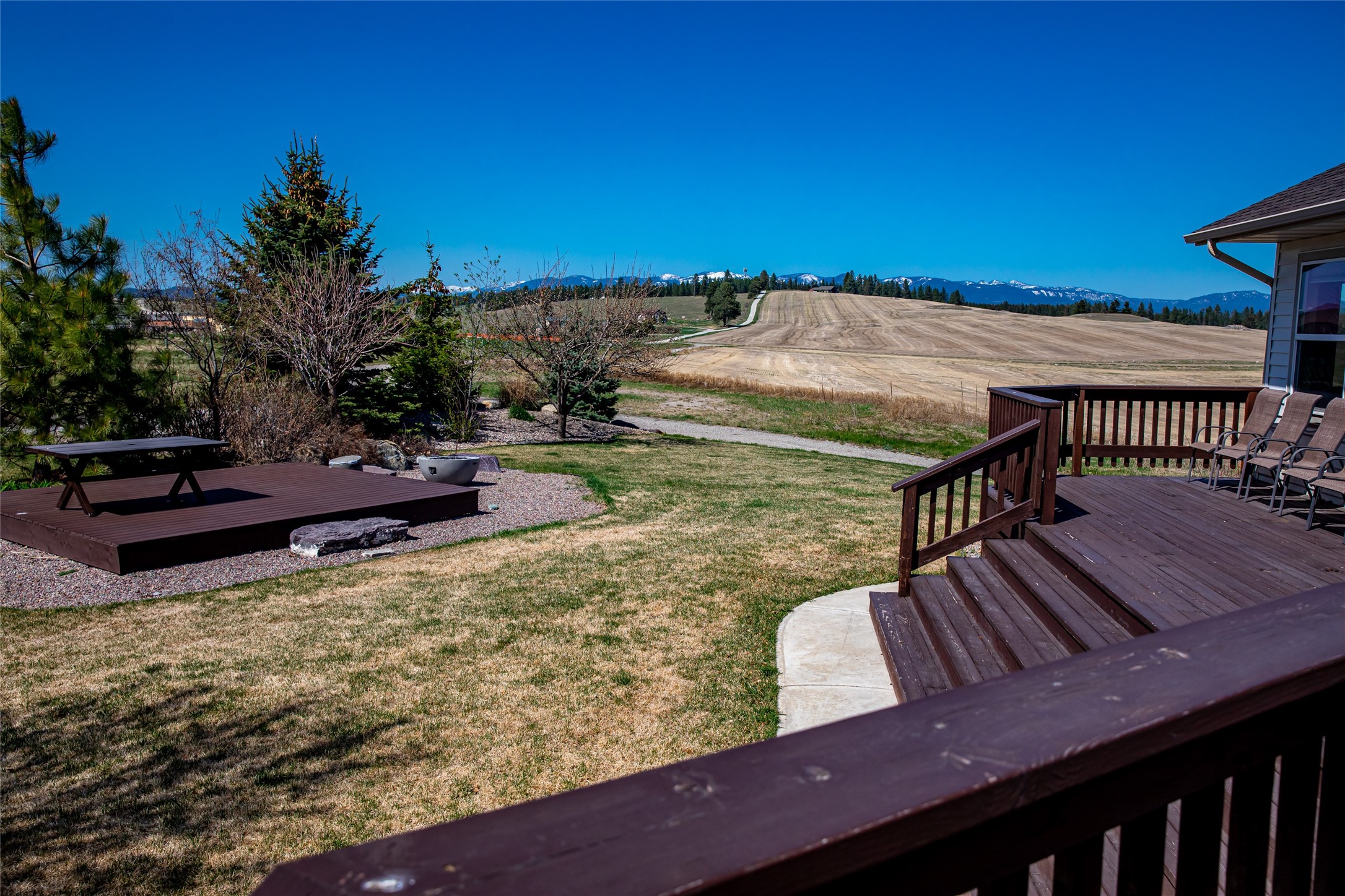 1087 Granite Heights Property Photo 21