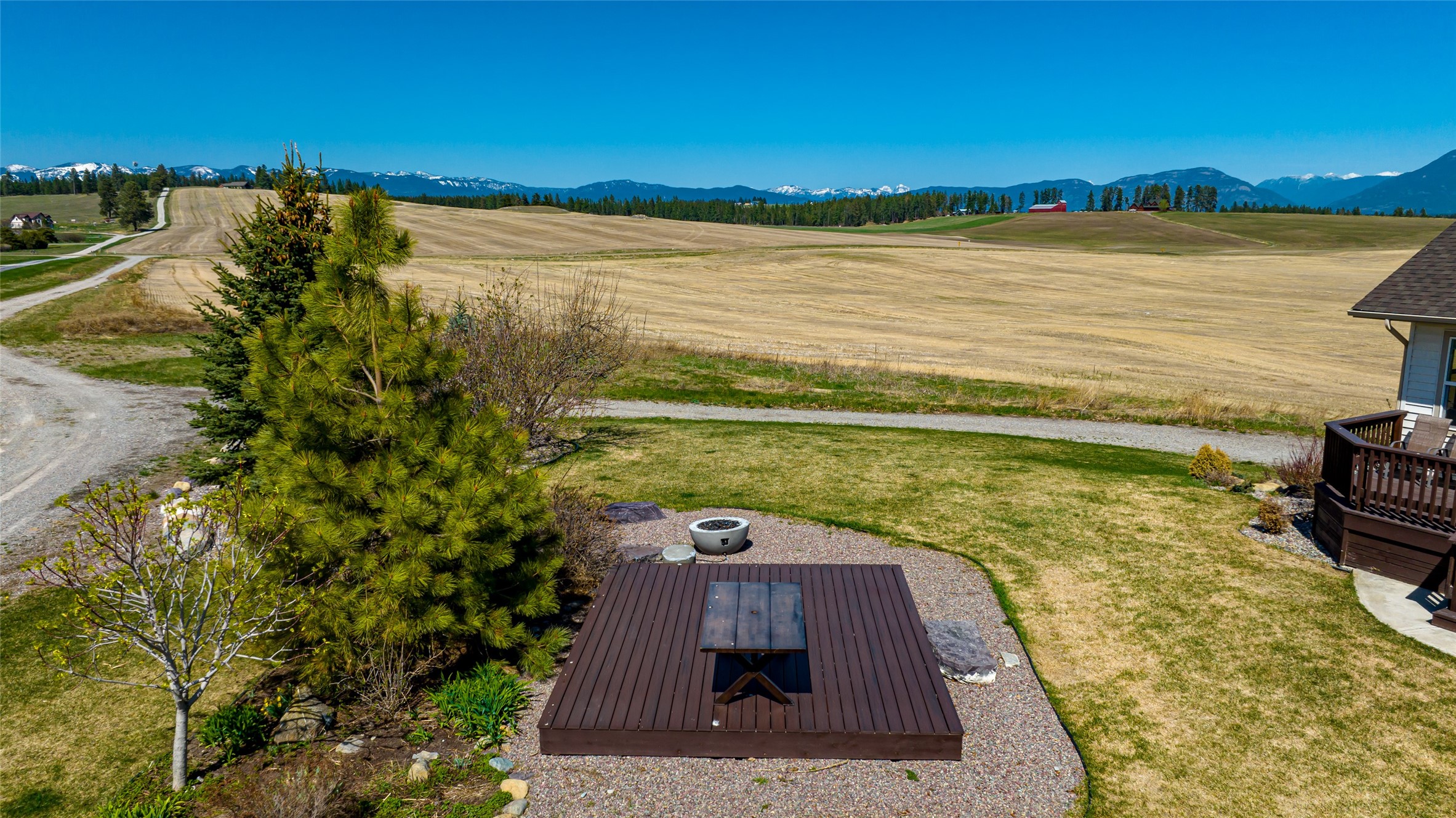 1087 Granite Heights Property Photo 43