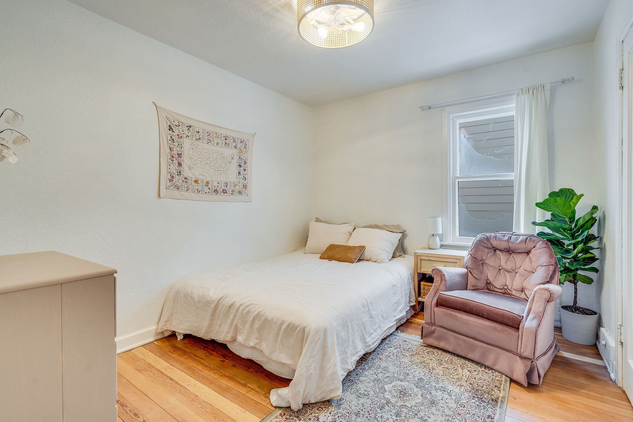 946 6th Avenue E Property Photo 11