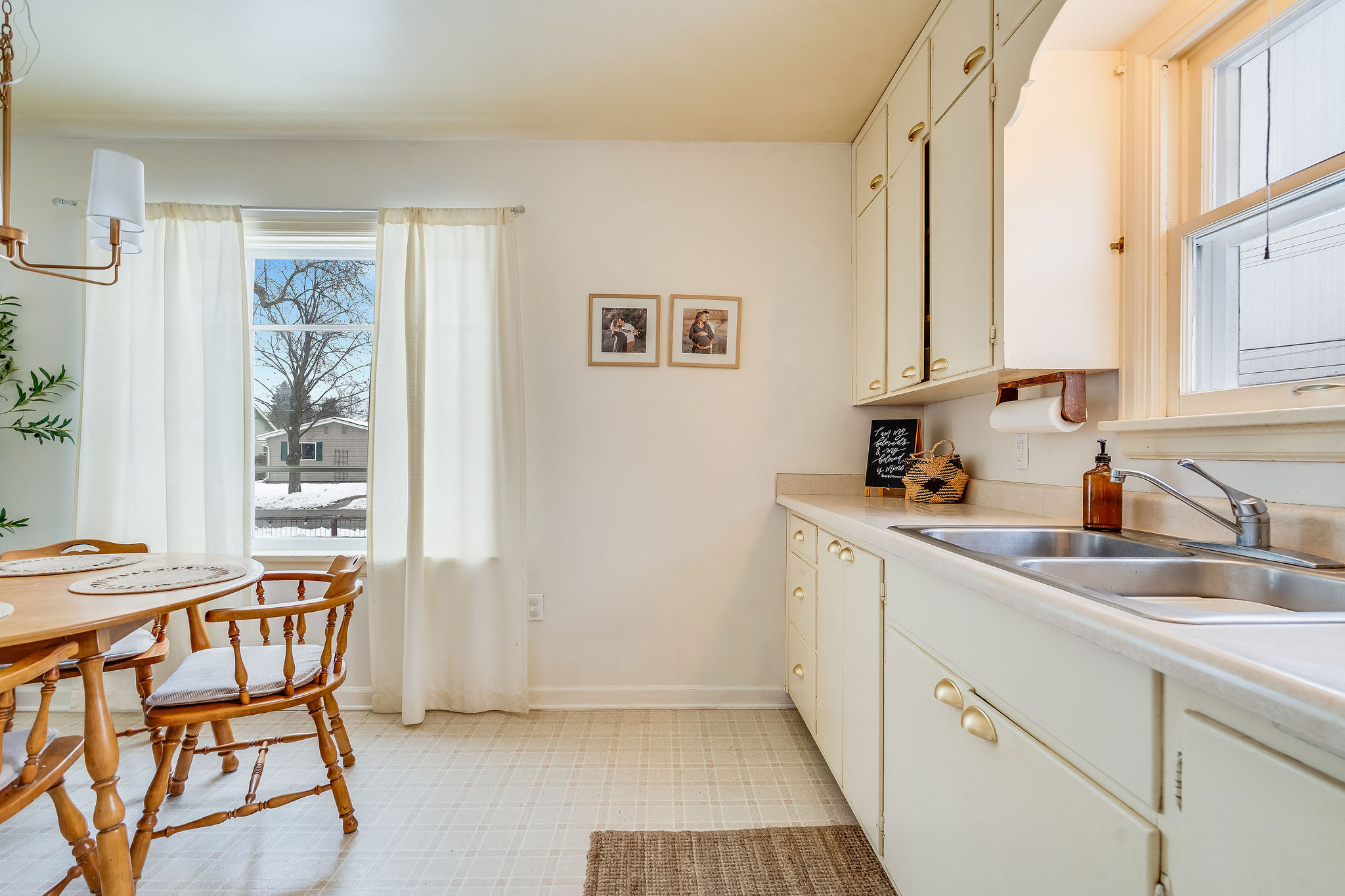 946 6th Avenue E Property Photo 18