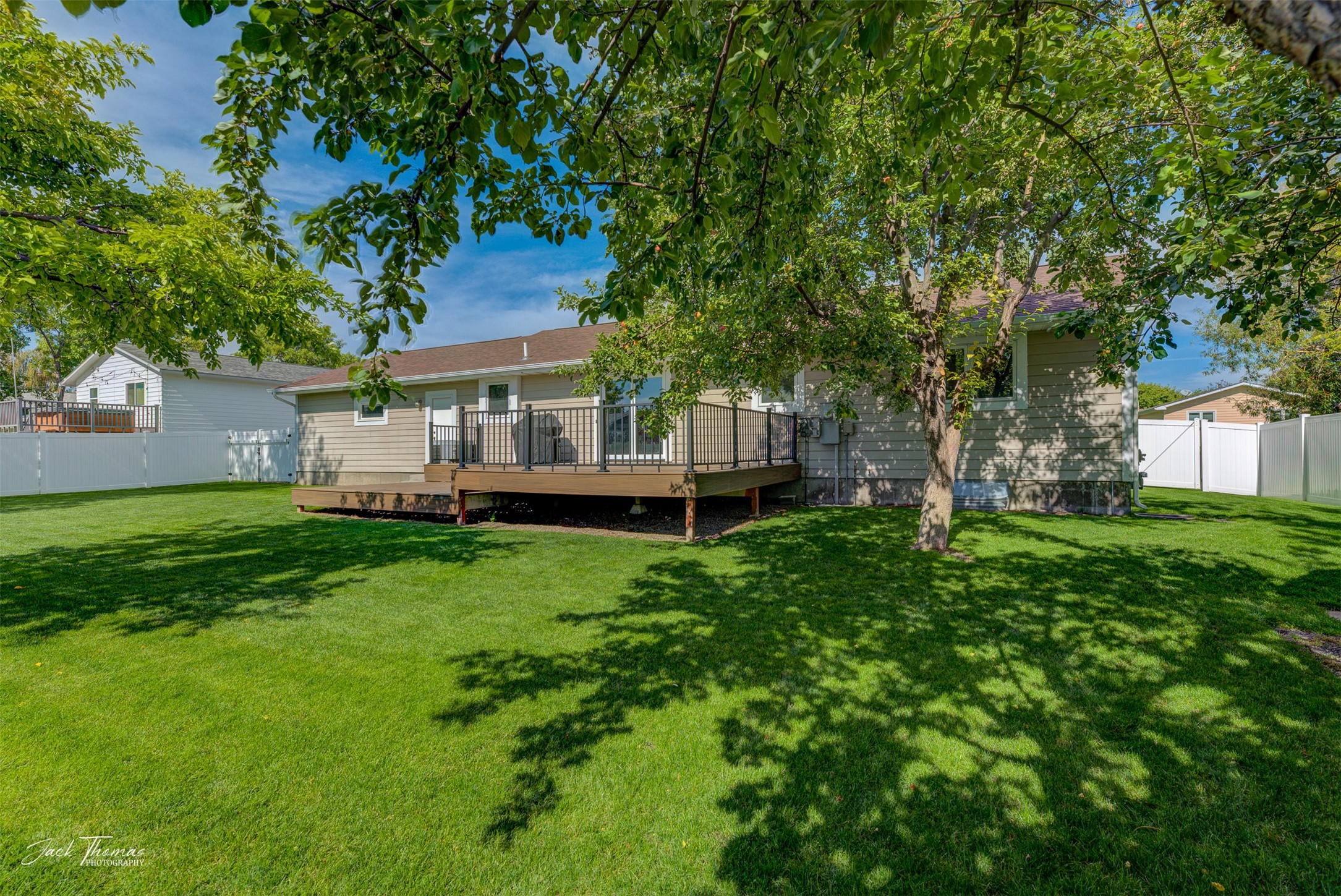 1565 Lexington Road Property Photo 3
