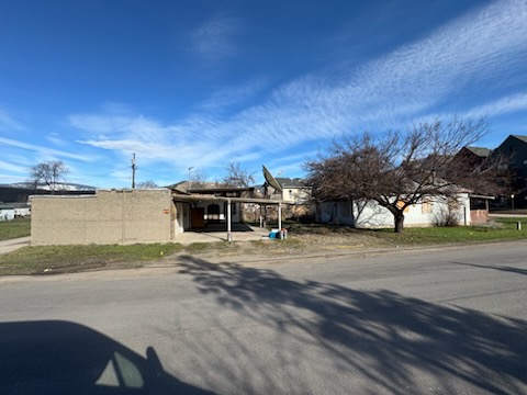 1138 Montana Street Property Photo 1