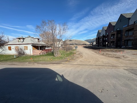 1138 Montana Street Property Photo 3