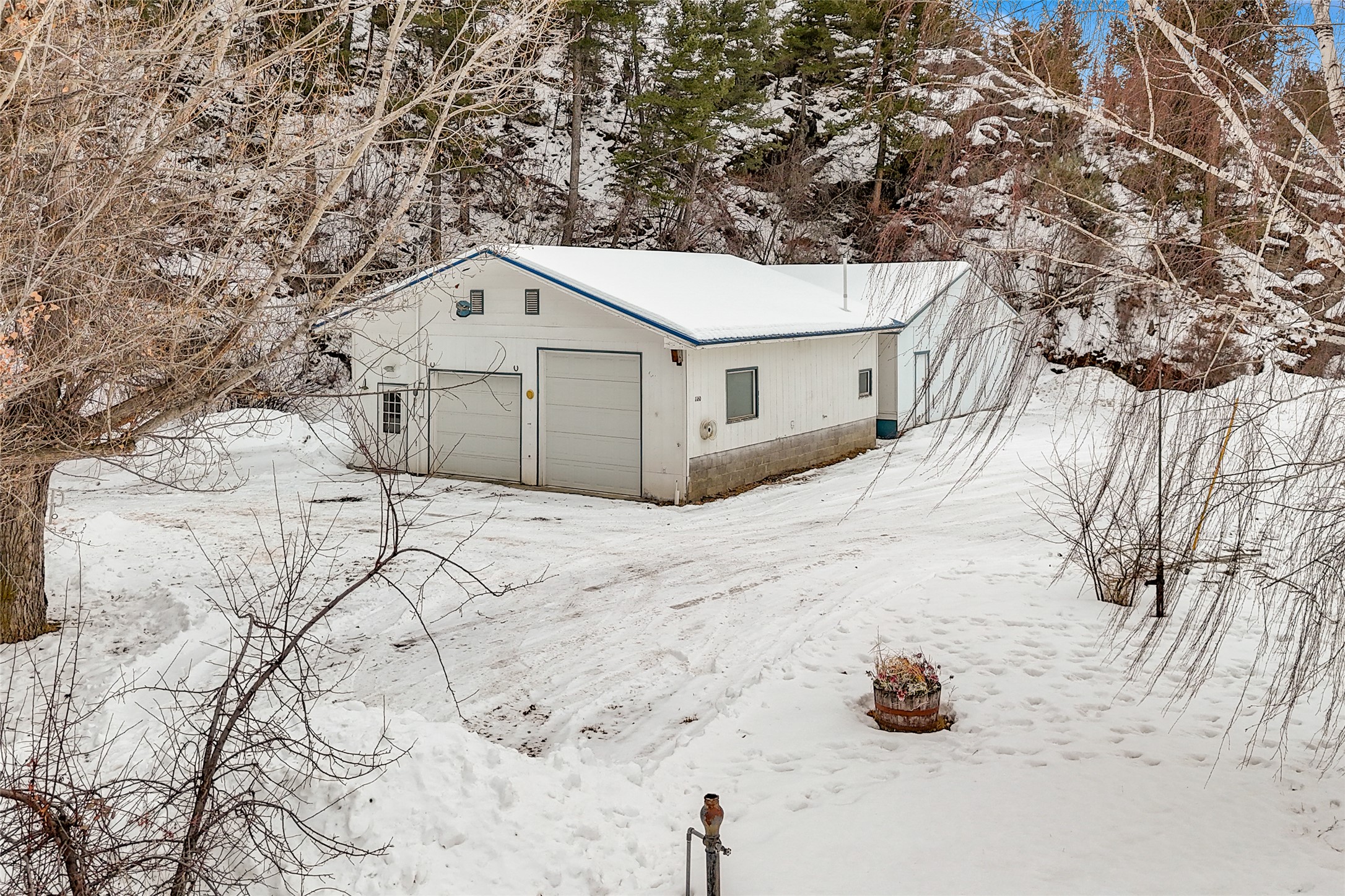 1160 Us Highway 12 E Property Photo 30
