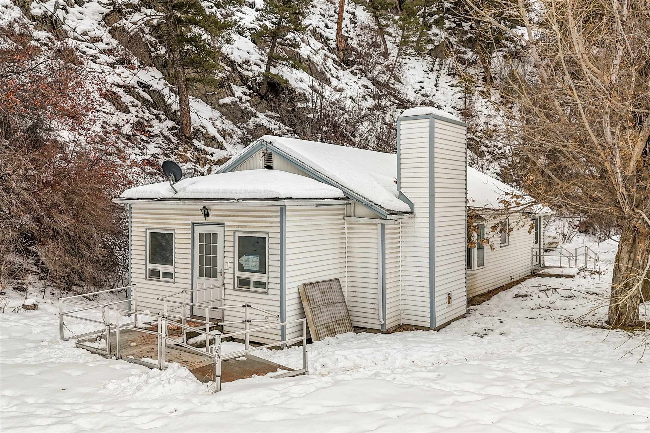 1160 Us Highway 12 E Property Photo 35