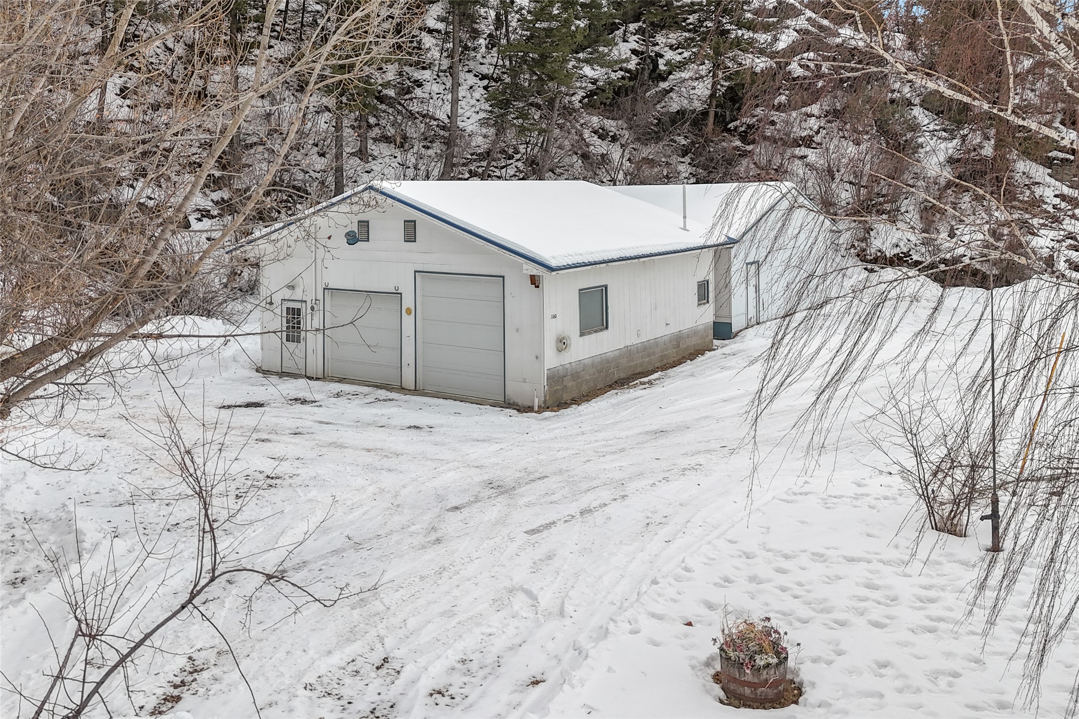 1160 Us Highway 12 E Property Photo 42