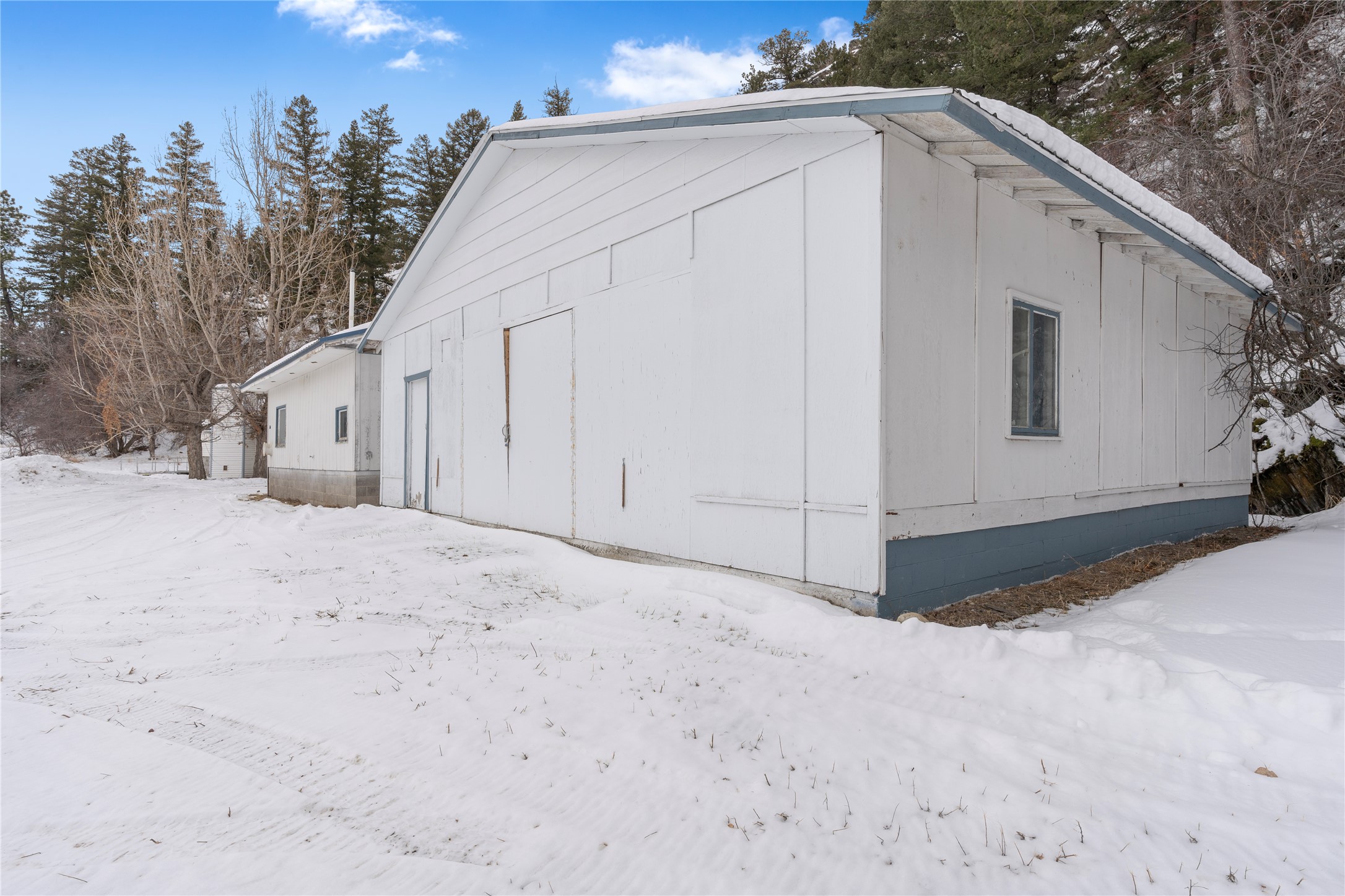 1160 Us Highway 12 E Property Photo 44