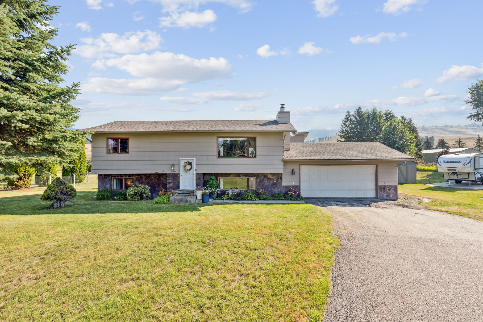 15850 Mullan Road Property Photo 2