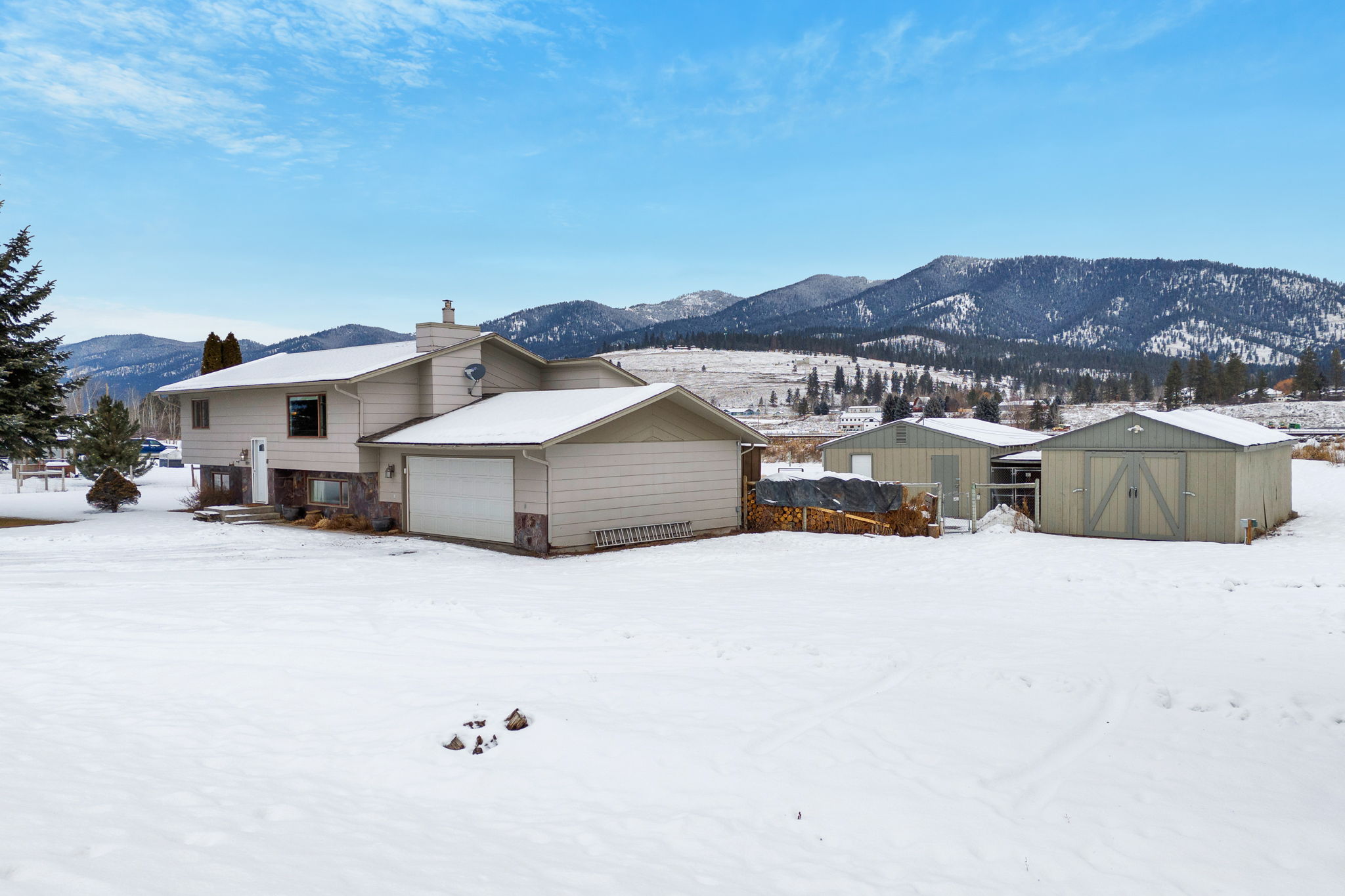 15850 Mullan Road Property Photo 5