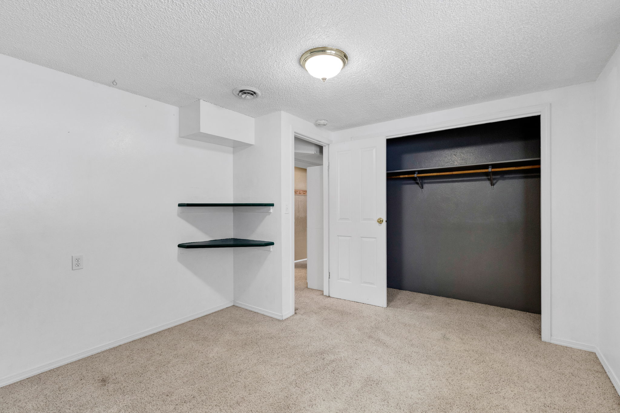 15850 Mullan Road Property Photo 22
