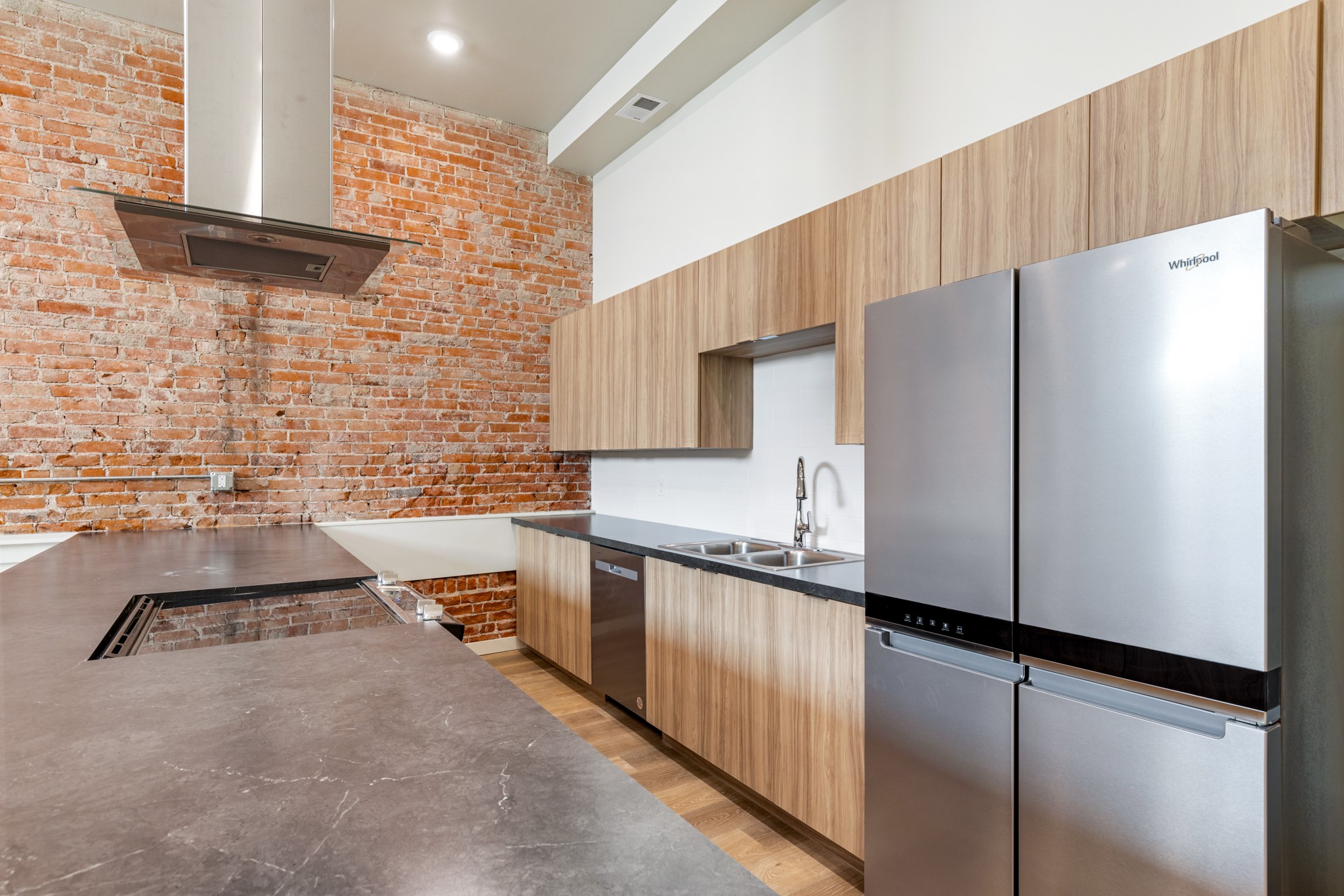 59 E Park Street 203 Property Photo 4