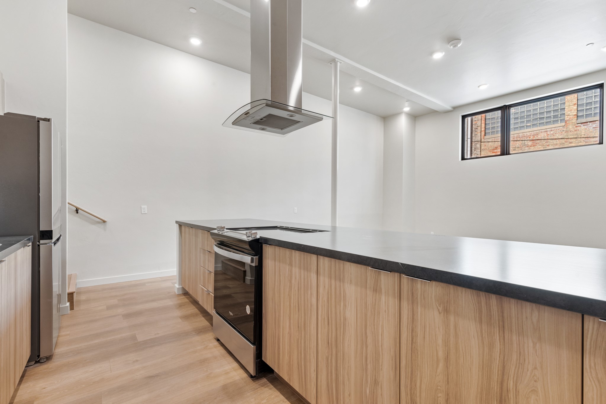 59 E Park Street 203 Property Photo 7
