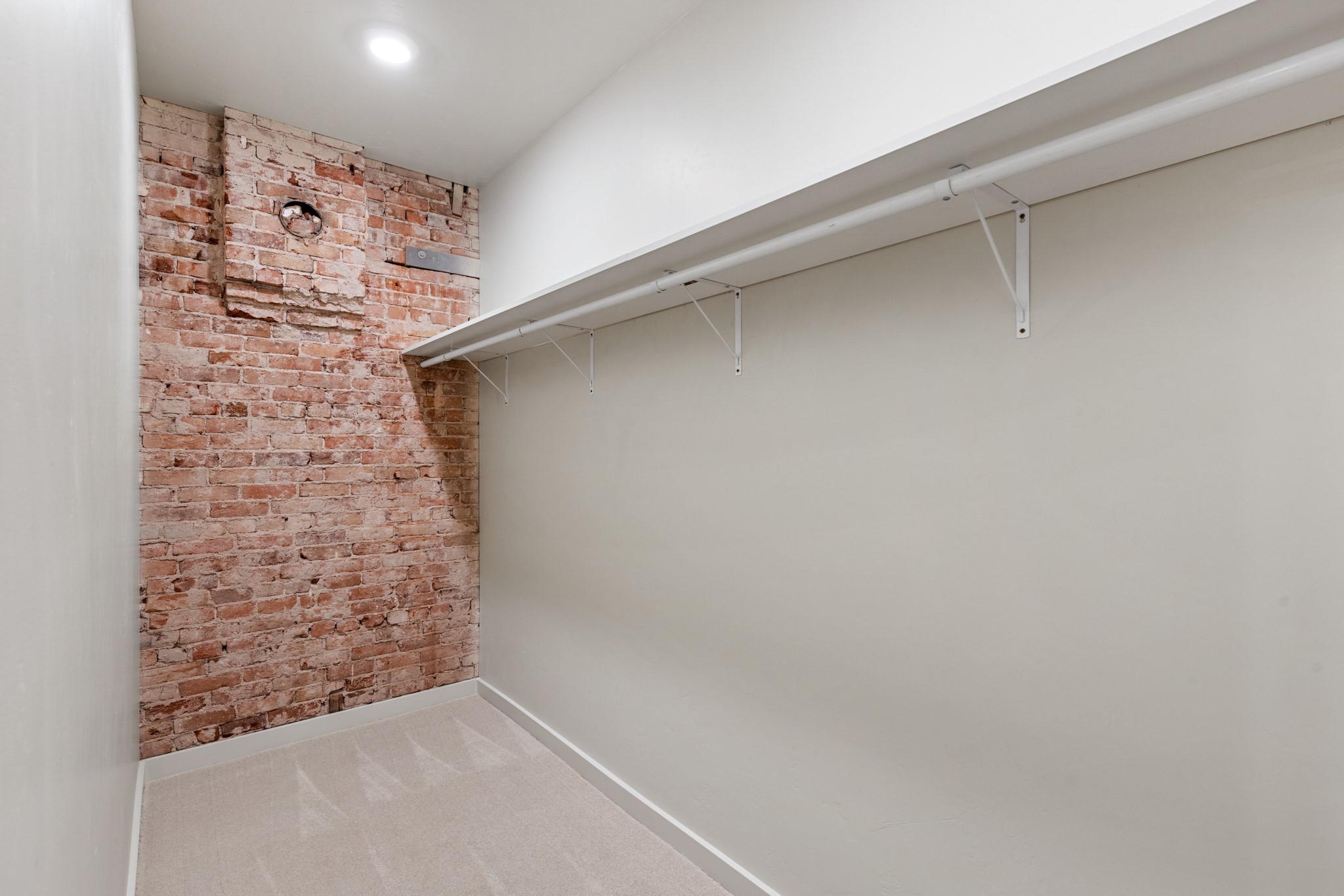59 E Park Street 203 Property Photo 11