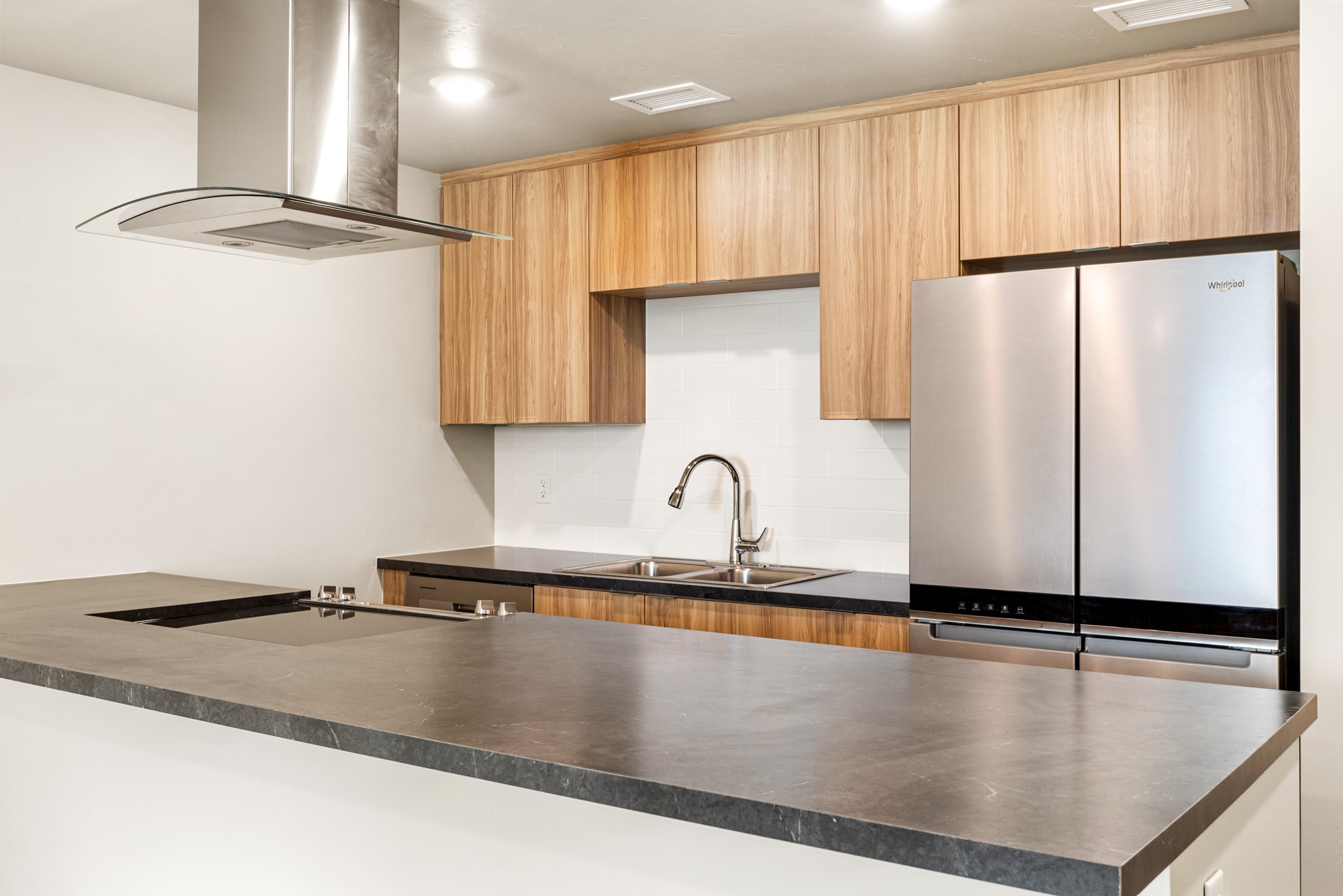 59 E Park Street 201 Property Photo 1
