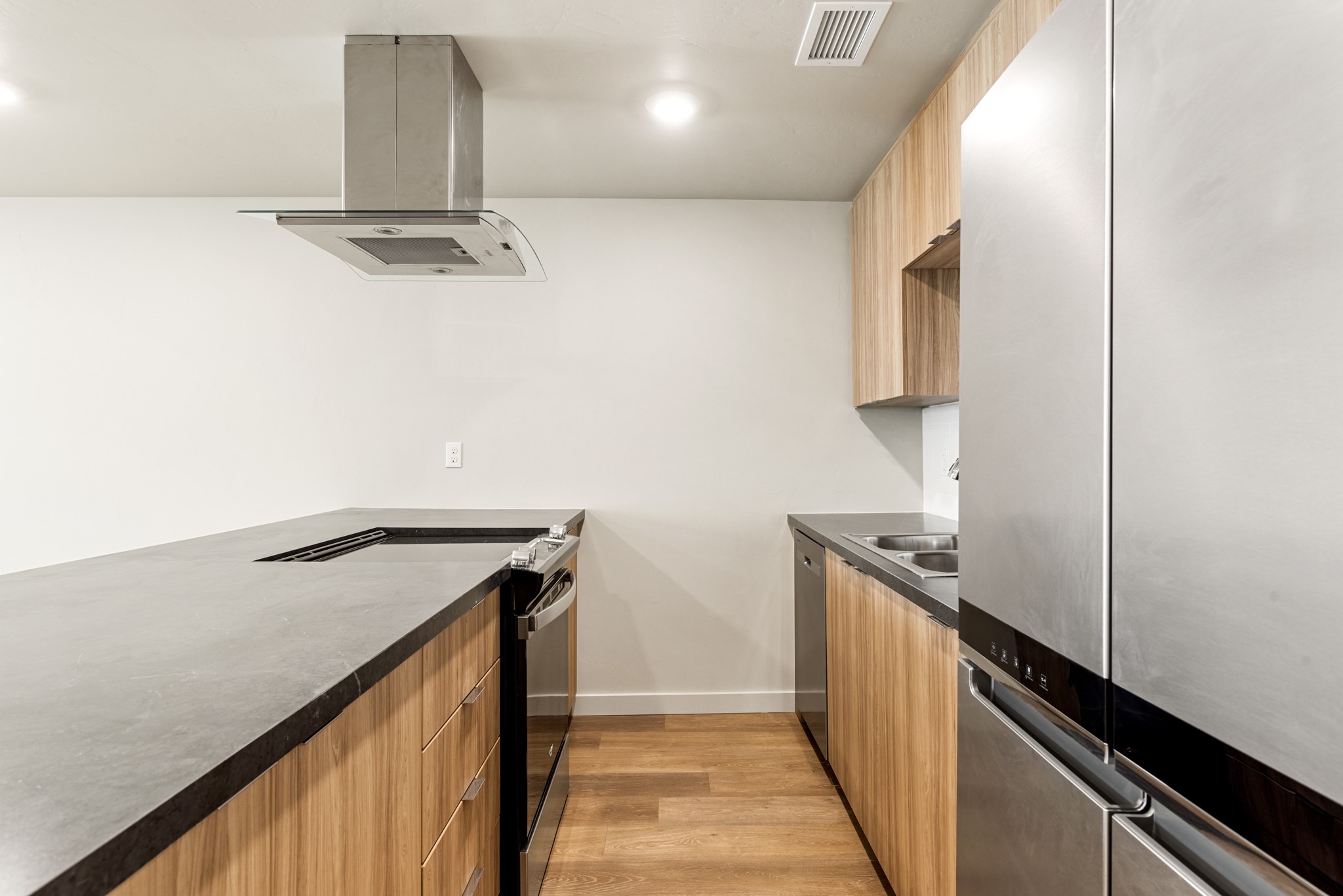 59 E Park Street 201 Property Photo 4