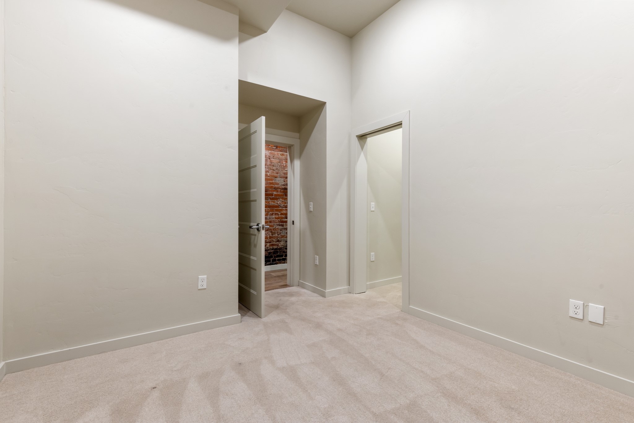 59 E Park Street 104 Property Photo 9