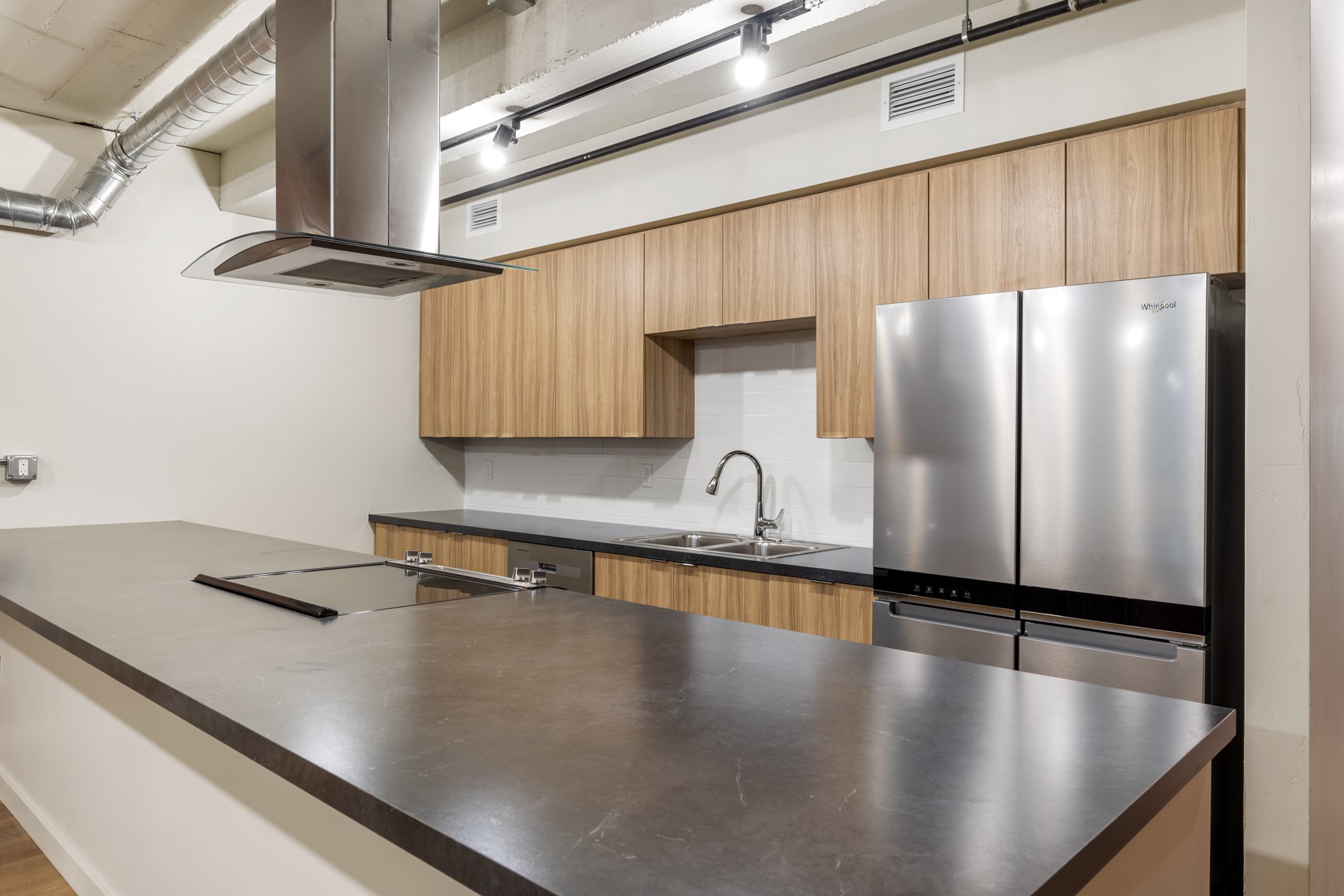 59 E Park Street 103 Property Photo 5