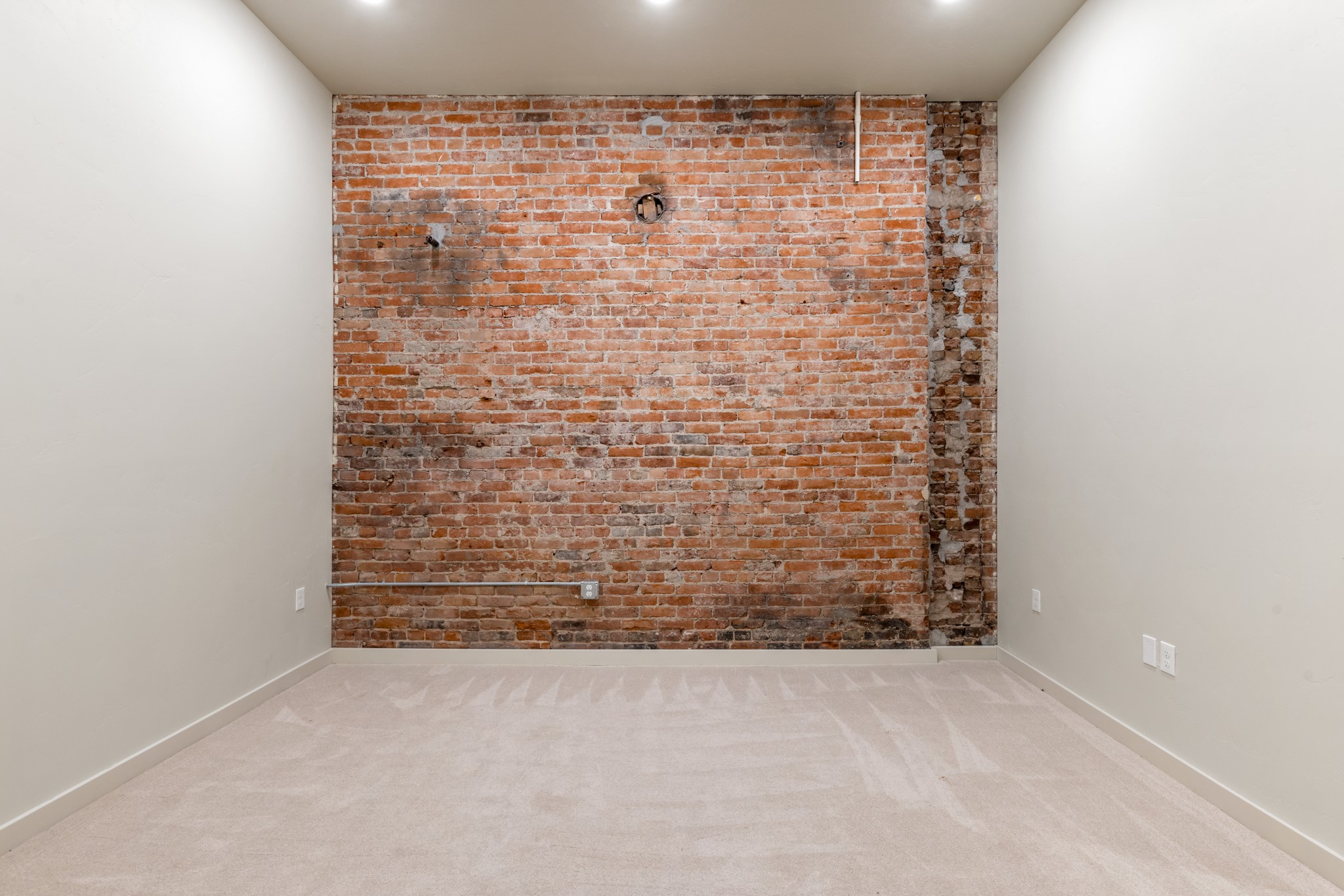 59 E Park Street 103 Property Photo 8