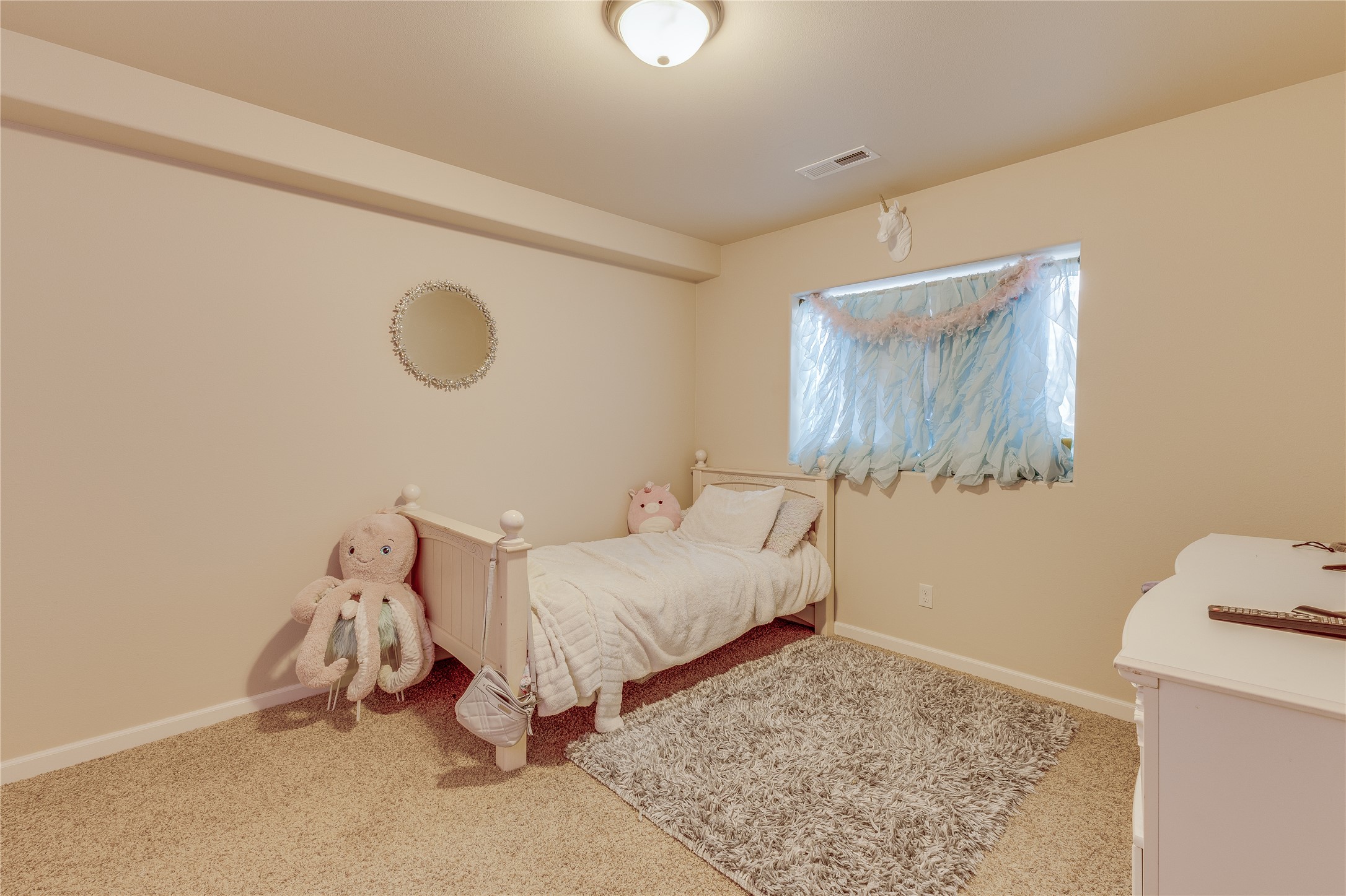 615 Kenya Court Property Photo 6