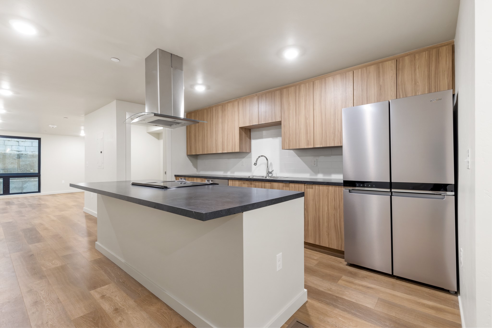 59 E Park Street 102 Property Photo