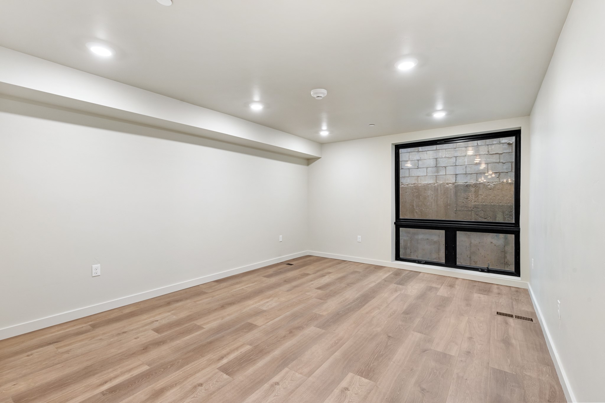 59 E Park Street 101 Property Photo 9