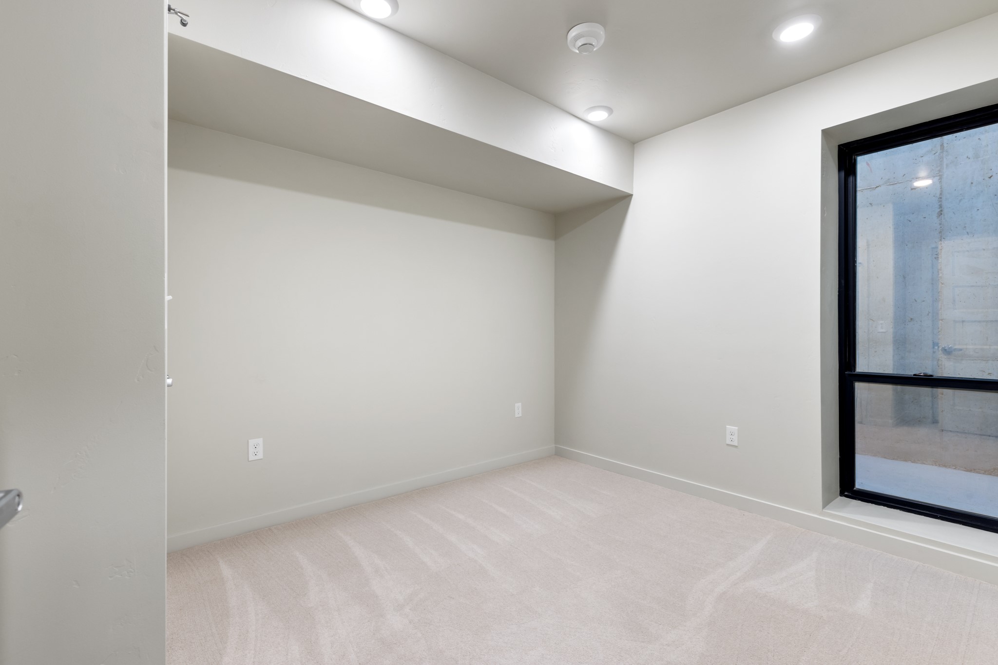 59 E Park Street 101 Property Photo 15