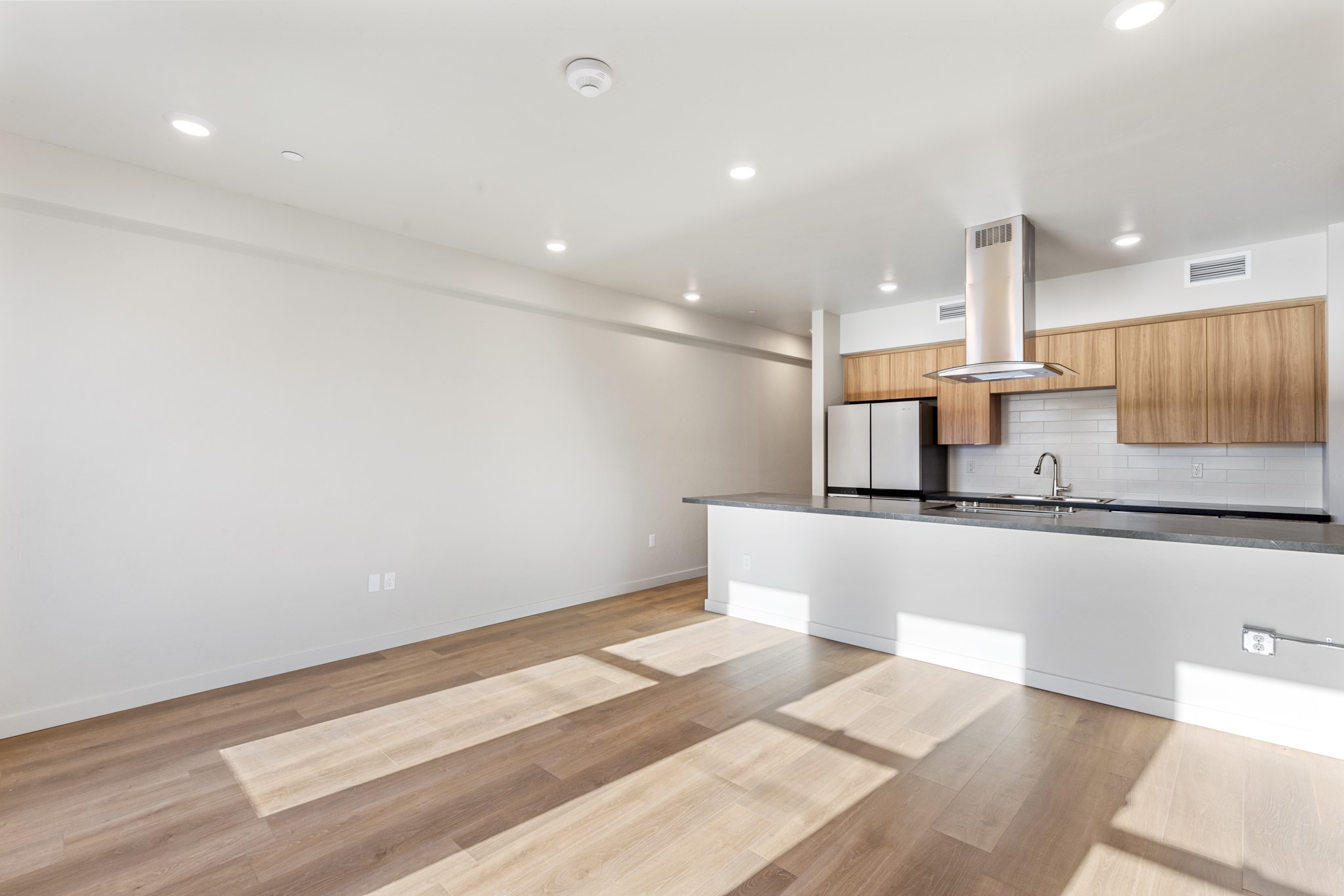 59 E Park Street 205 Property Photo 8