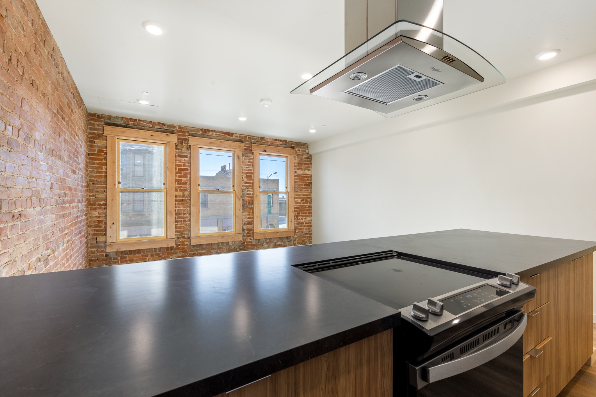 59 E Park Street 205 Property Photo 9