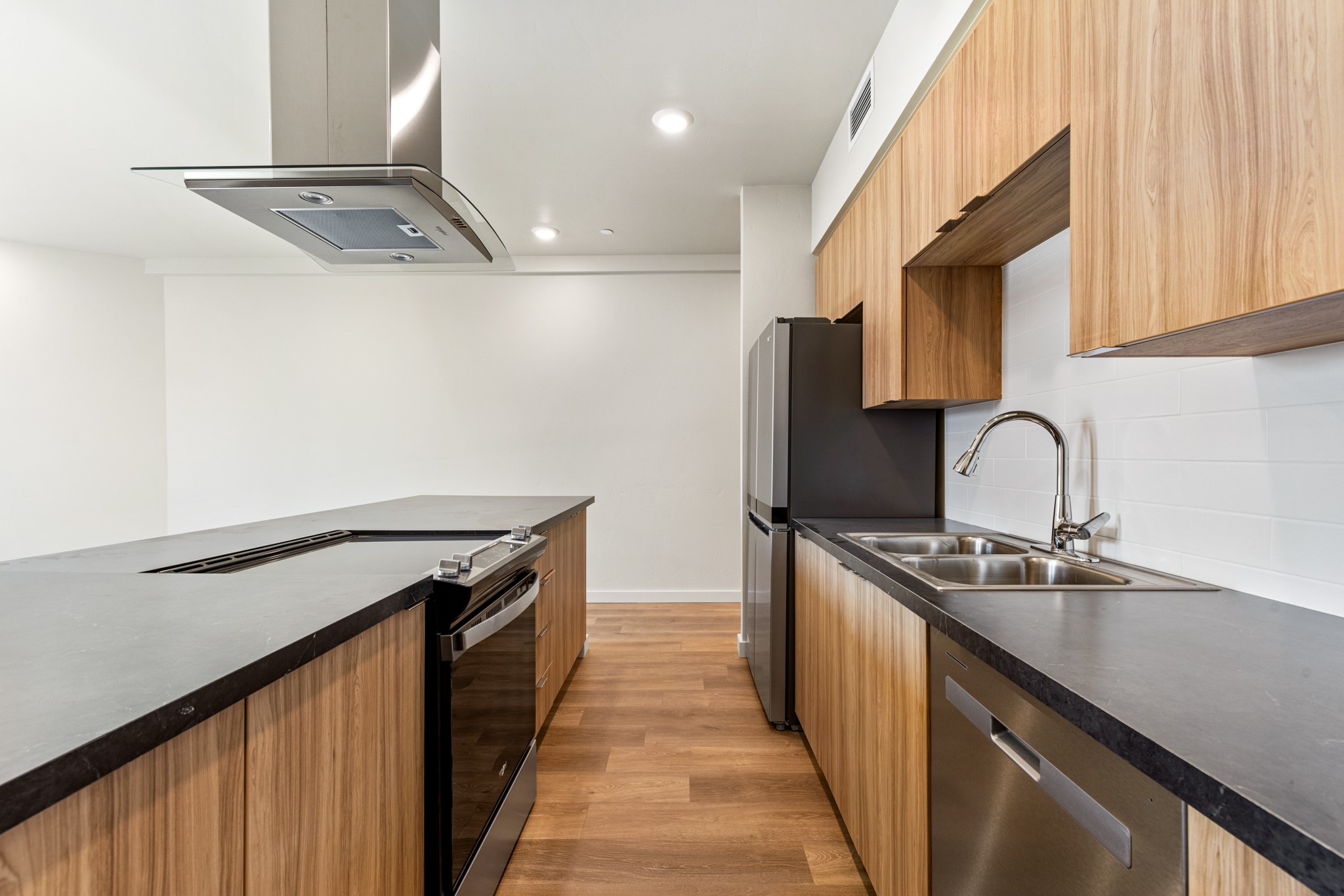 59 E Park Street 207 Property Photo 4