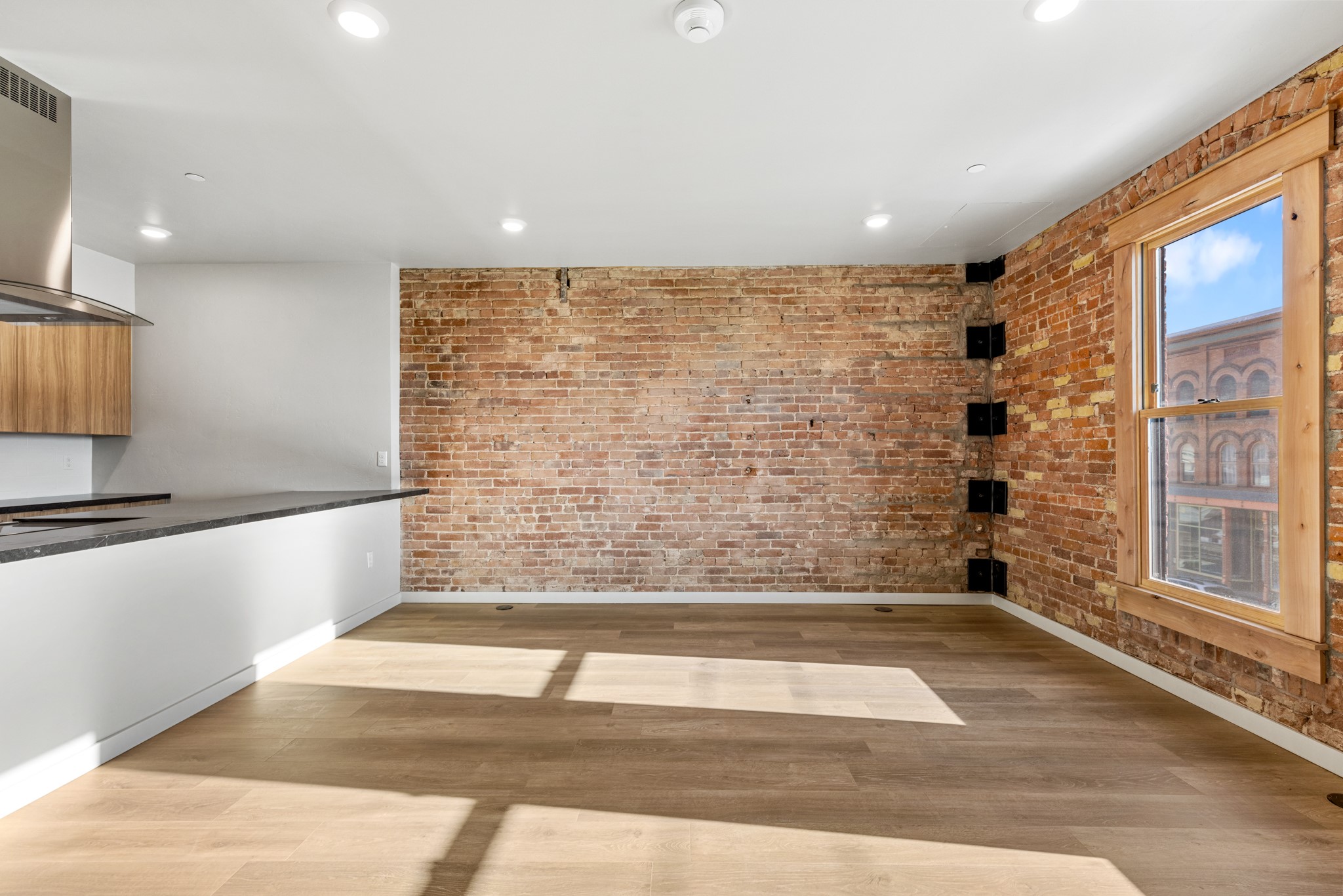 59 E Park Street 207 Property Photo 5