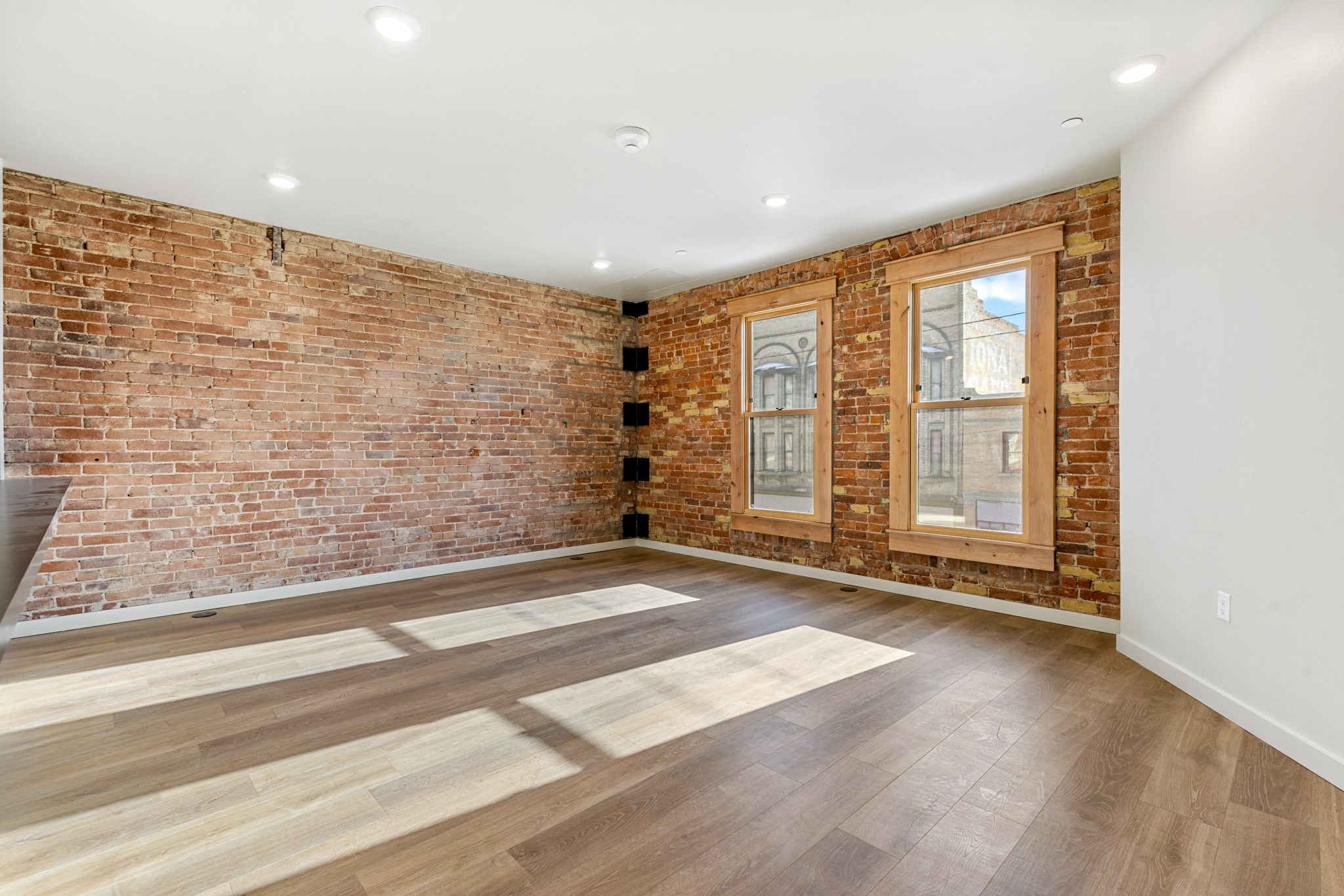 59 E Park Street 207 Property Photo 6