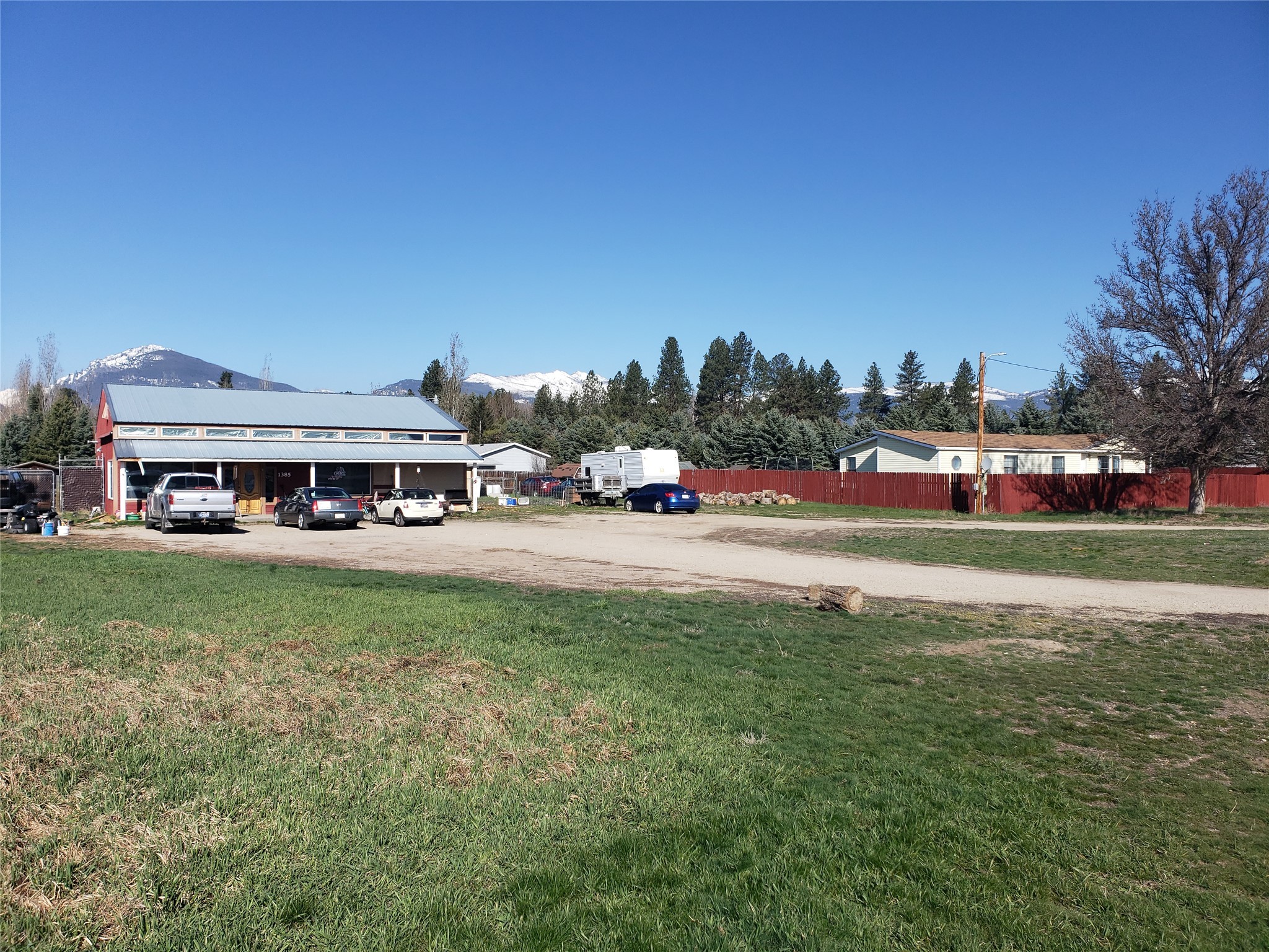 1387 N Highway 93 Property Photo