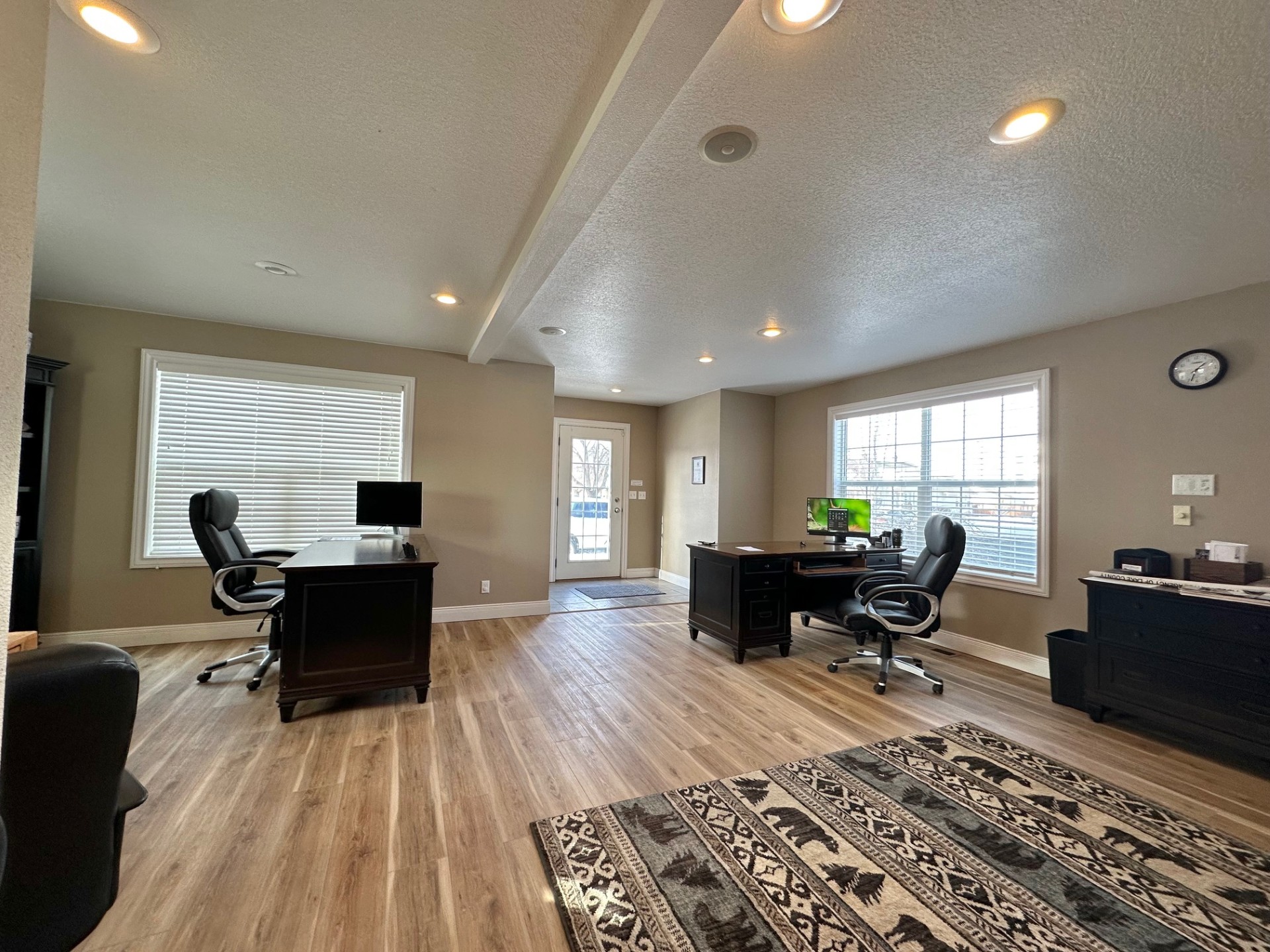 601 1st Street E Property Photo 10
