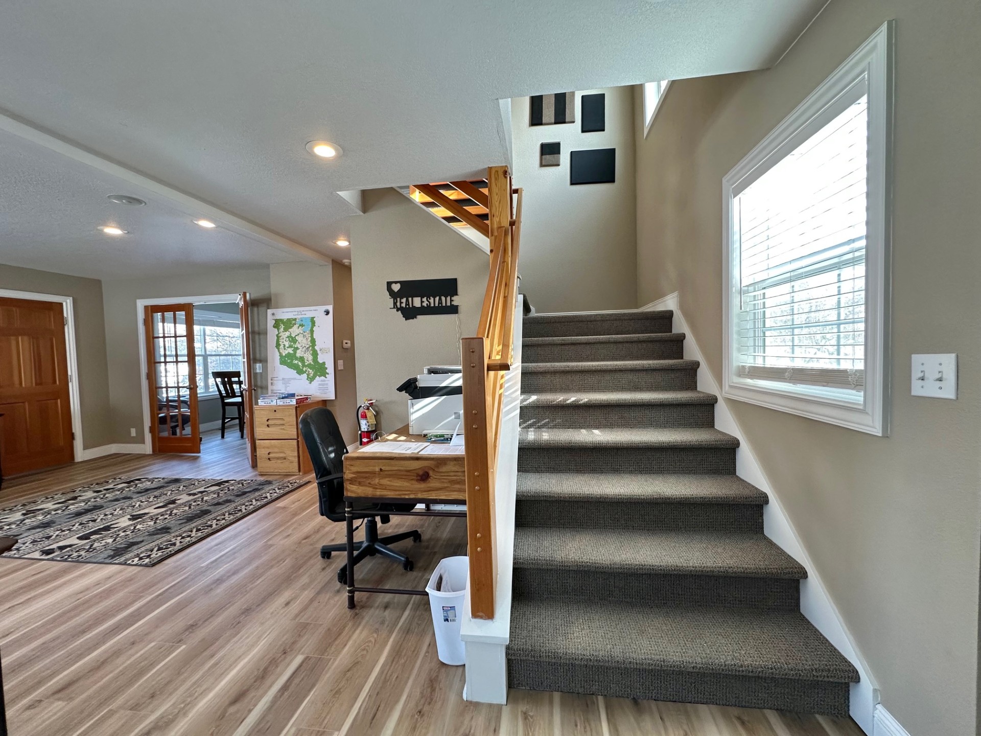 601 1st Street E Property Photo 20